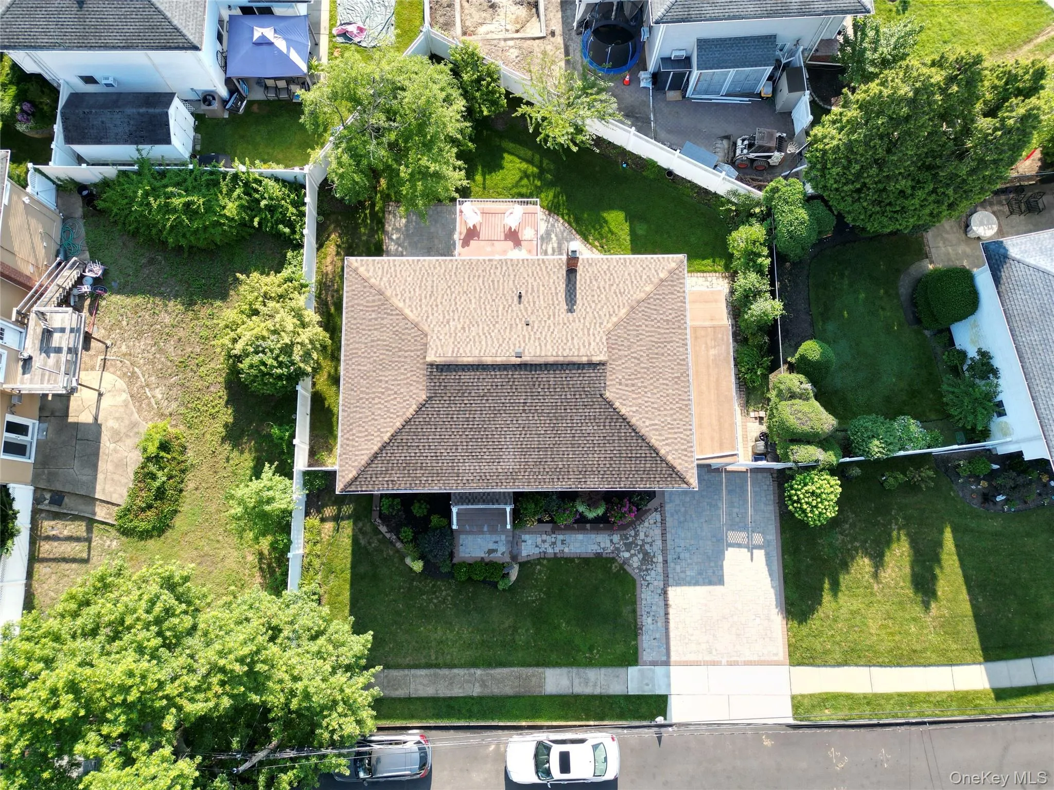 1777 Roberta Lane, Hempstead, NY, 5 Bedrooms Bedrooms, 9 Rooms Rooms,2 BathroomsBathrooms,Residential,For Rent,Roberta,0,1022147 1777 Roberta Lane, Hempstead, NY, 5 Bedrooms Bedrooms, 9 Rooms Rooms,2 BathroomsBathrooms,Residential,For Rent,Roberta,0,1022147