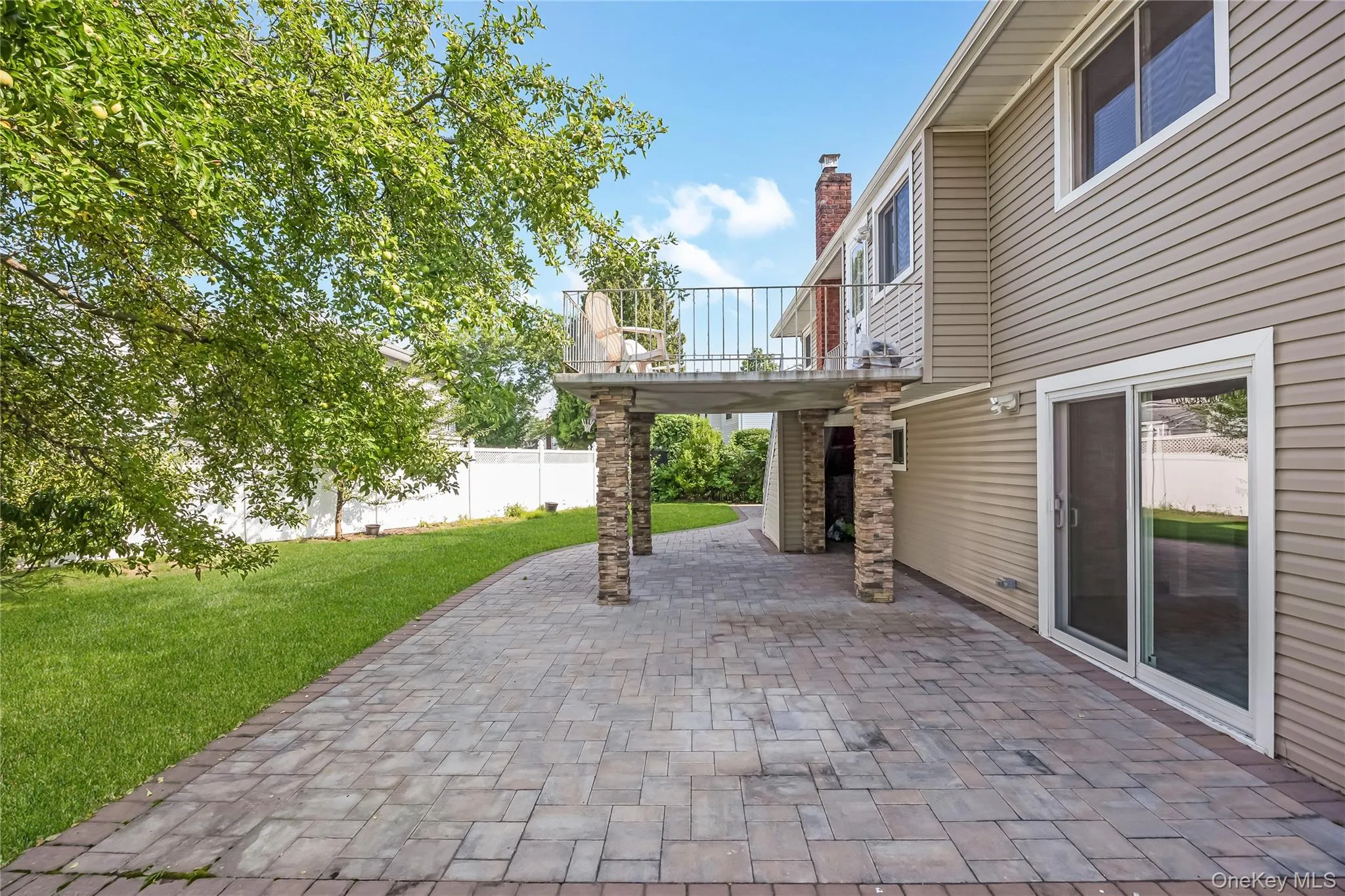 1777 Roberta Lane, Hempstead, NY, 5 Bedrooms Bedrooms, 9 Rooms Rooms,2 BathroomsBathrooms,Residential,For Rent,Roberta,0,1022147 1777 Roberta Lane, Hempstead, NY, 5 Bedrooms Bedrooms, 9 Rooms Rooms,2 BathroomsBathrooms,Residential,For Rent,Roberta,0,1022147