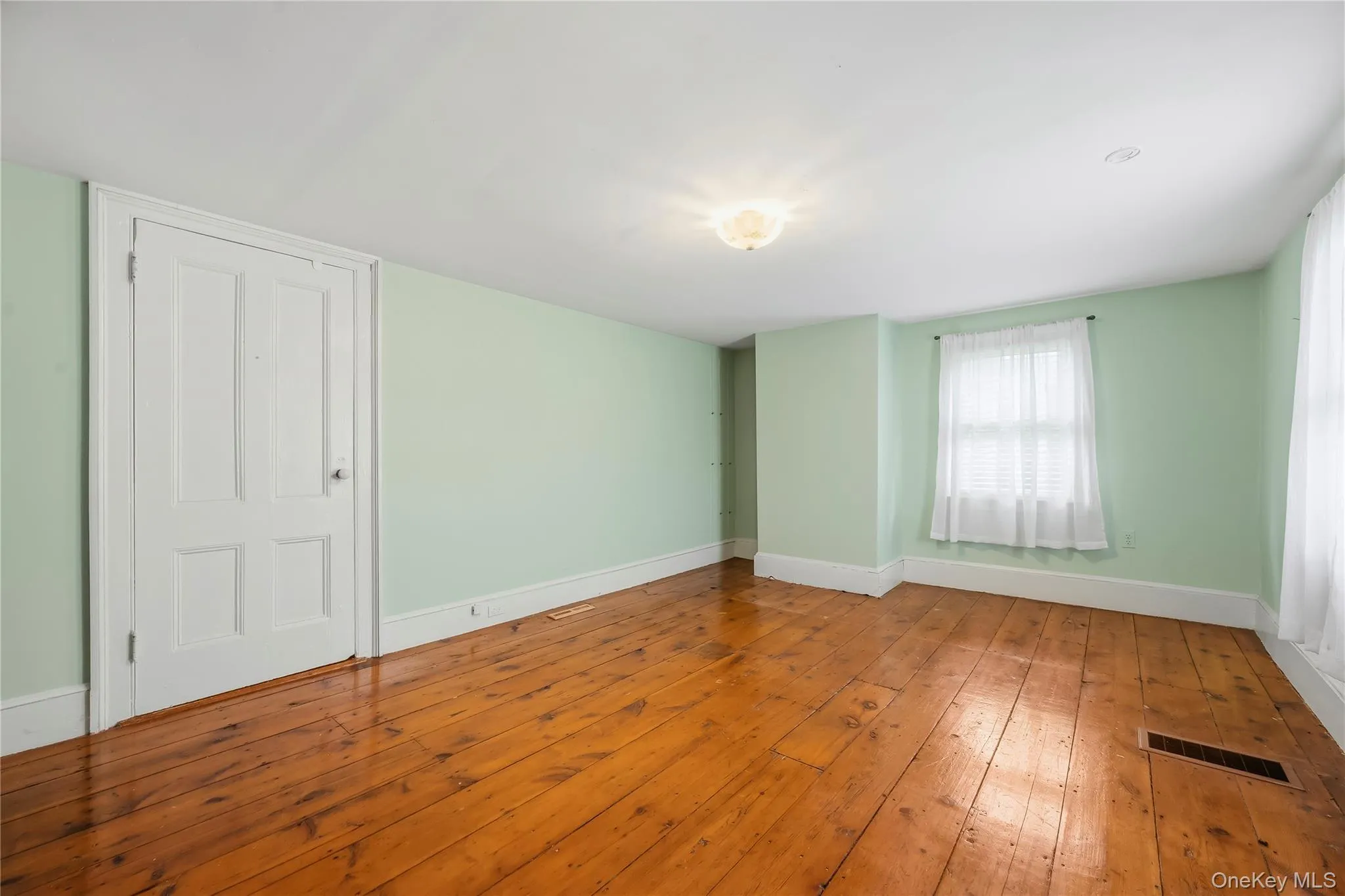 35 Millburn Road, Goshen, NY, 5 Bedrooms Bedrooms, 12 Rooms Rooms,4 BathroomsBathrooms,Residential Lease,For Rent,Millburn,0,1022148 35 Millburn Road, Goshen, NY, 5 Bedrooms Bedrooms, 12 Rooms Rooms,4 BathroomsBathrooms,Residential Lease,For Rent,Millburn,0,1022148