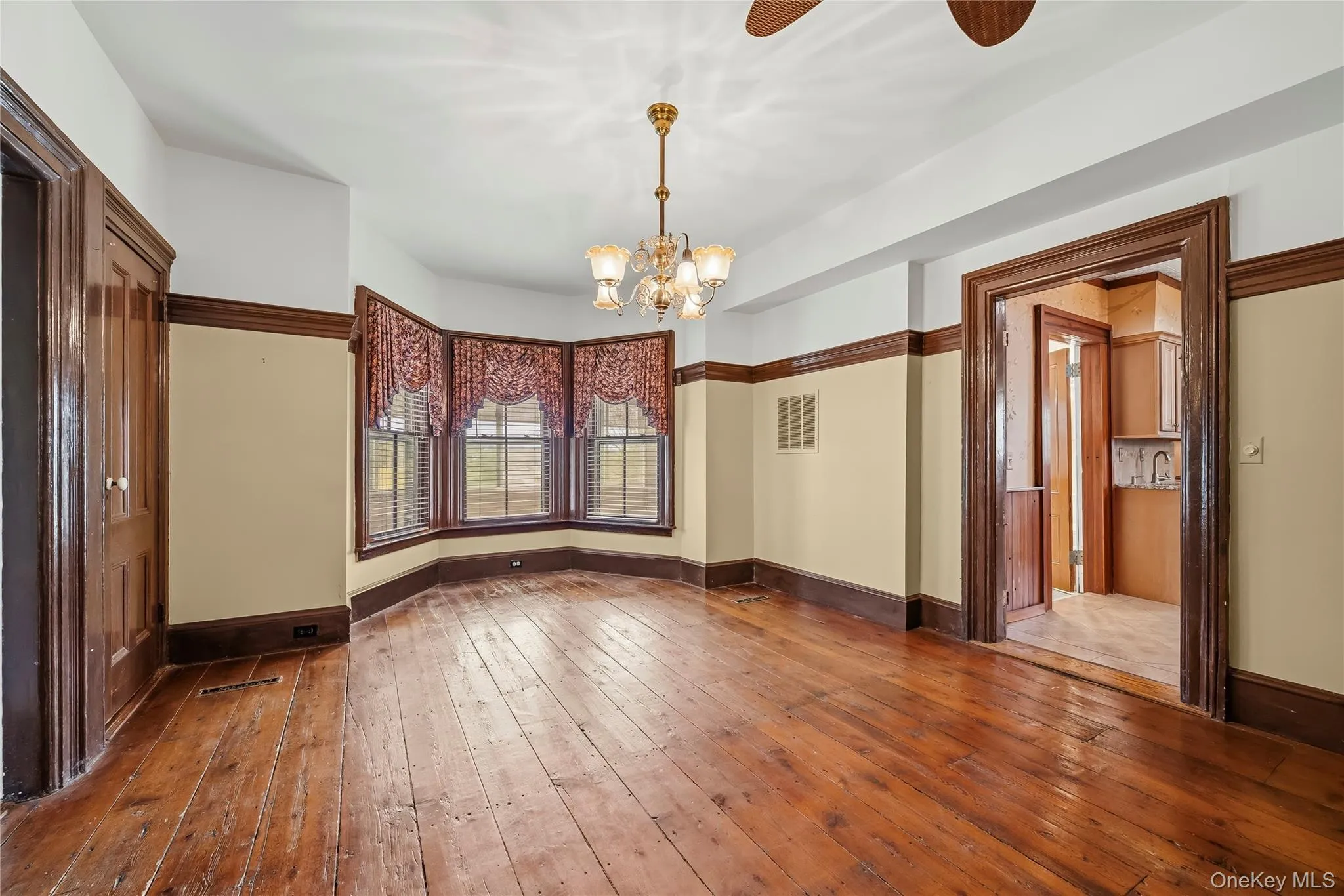 35 Millburn Road, Goshen, NY, 5 Bedrooms Bedrooms, 12 Rooms Rooms,4 BathroomsBathrooms,Residential Lease,For Rent,Millburn,0,1022148 35 Millburn Road, Goshen, NY, 5 Bedrooms Bedrooms, 12 Rooms Rooms,4 BathroomsBathrooms,Residential Lease,For Rent,Millburn,0,1022148