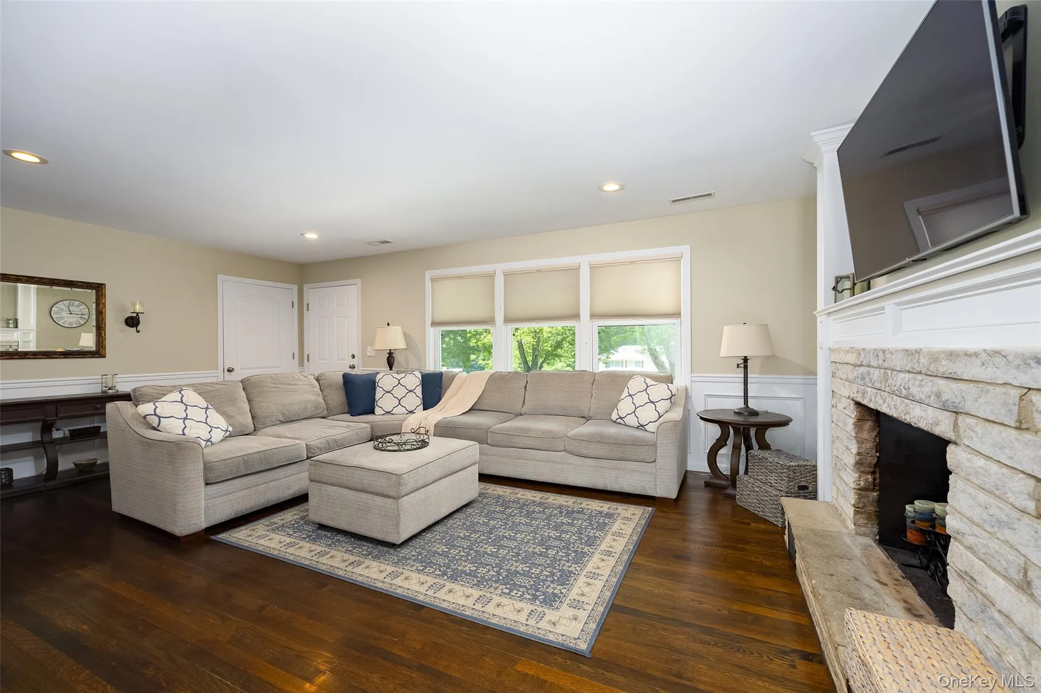 12 Hi View Road, Wappinger, NY, 3 Bedrooms Bedrooms, 7 Rooms Rooms,3 BathroomsBathrooms,Residential,For Rent,Hi View,0,1022149 12 Hi View Road, Wappinger, NY, 3 Bedrooms Bedrooms, 7 Rooms Rooms,3 BathroomsBathrooms,Residential,For Rent,Hi View,0,1022149