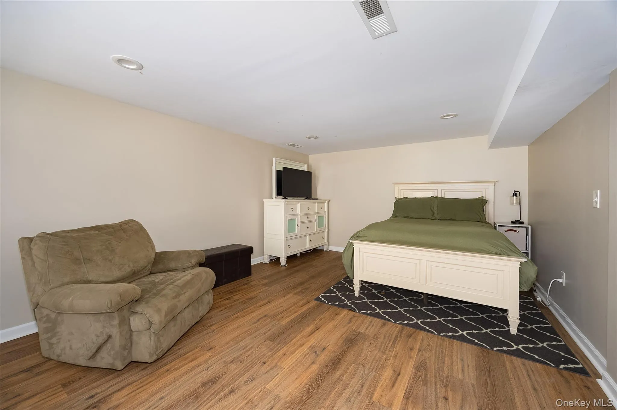 12 Hi View Road, Wappinger, NY, 3 Bedrooms Bedrooms, 7 Rooms Rooms,3 BathroomsBathrooms,Residential,For Rent,Hi View,0,1022149 12 Hi View Road, Wappinger, NY, 3 Bedrooms Bedrooms, 7 Rooms Rooms,3 BathroomsBathrooms,Residential,For Rent,Hi View,0,1022149