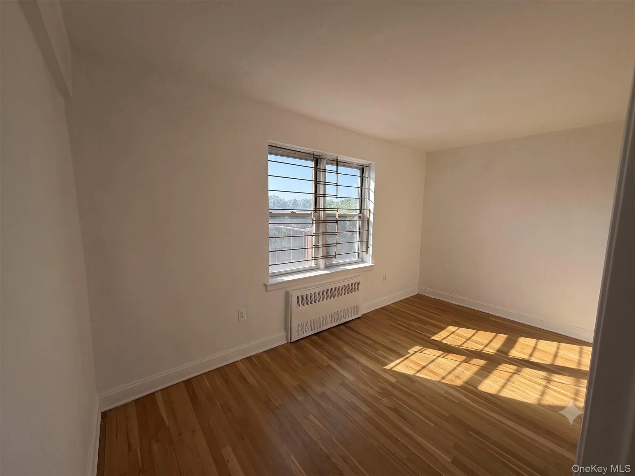 Smaller Bedroom Smaller Bedroom