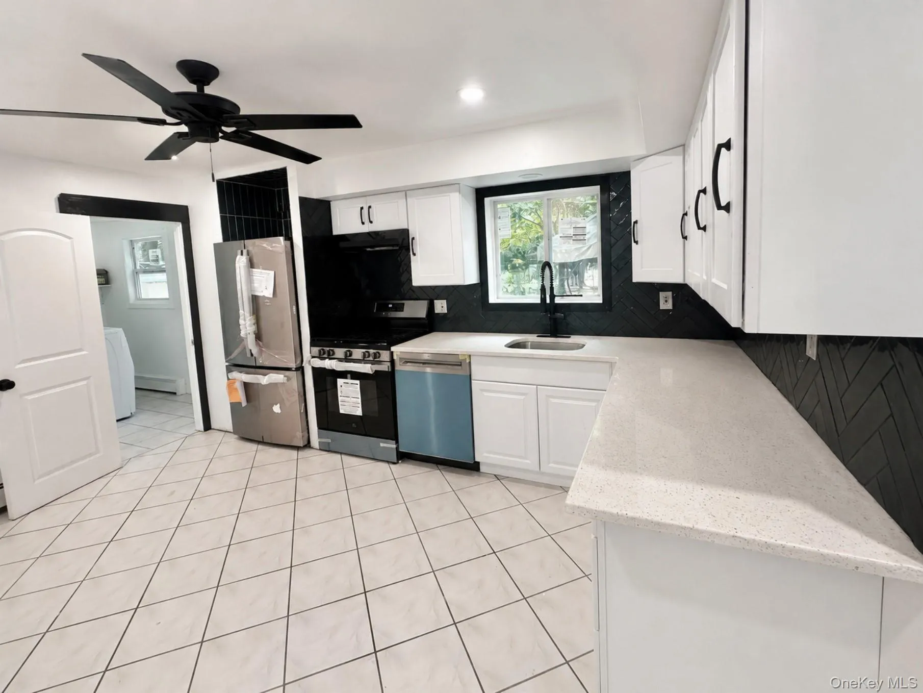 6 Stonington Circle, Babylon, NY, 5 Bedrooms Bedrooms, 8 Rooms Rooms,3 BathroomsBathrooms,Residential,For Rent,Stonington,0,1022162 6 Stonington Circle, Babylon, NY, 5 Bedrooms Bedrooms, 8 Rooms Rooms,3 BathroomsBathrooms,Residential,For Rent,Stonington,0,1022162