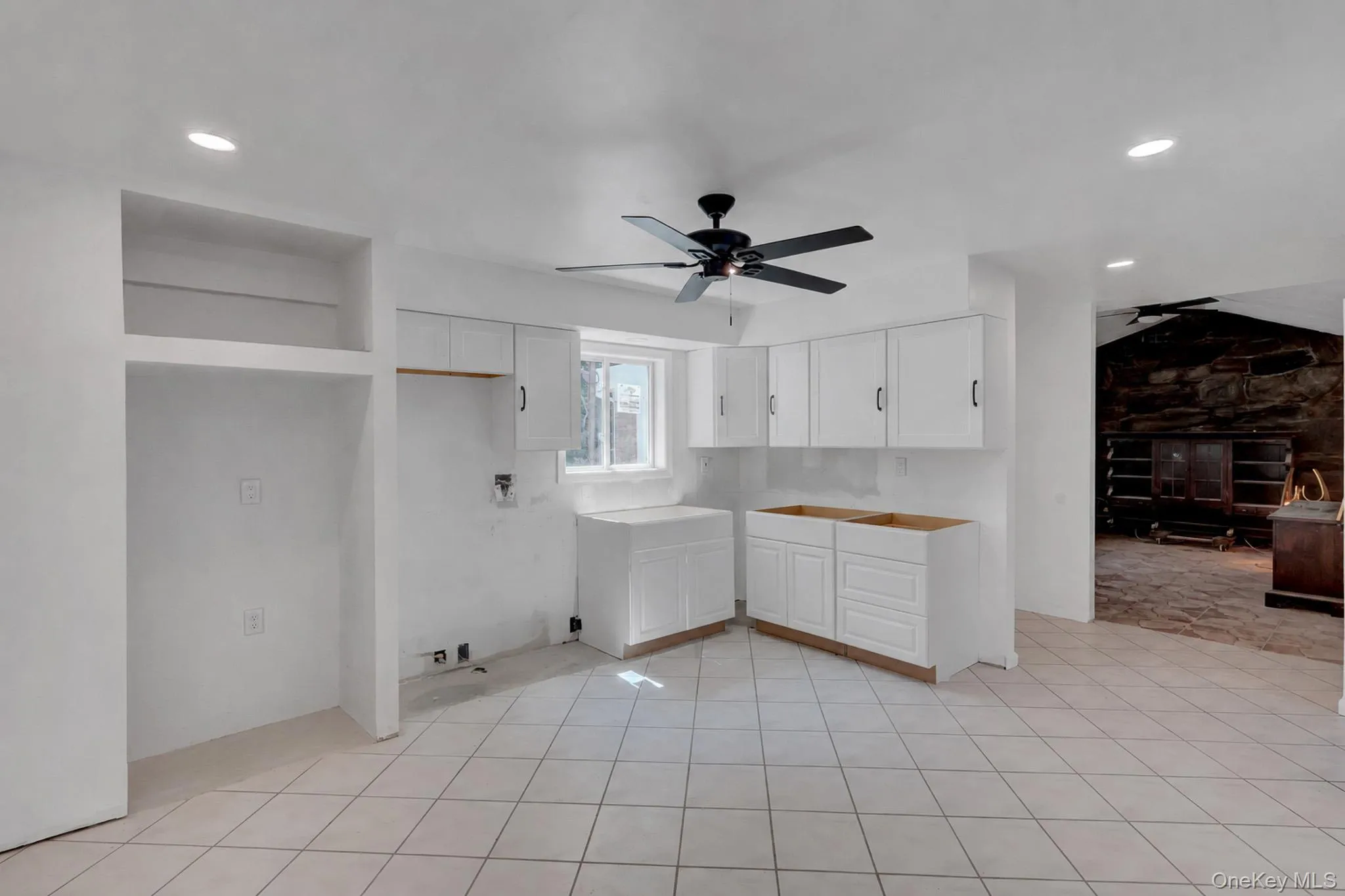 6 Stonington Circle, Babylon, NY, 5 Bedrooms Bedrooms, 8 Rooms Rooms,3 BathroomsBathrooms,Residential,For Rent,Stonington,0,1022162 6 Stonington Circle, Babylon, NY, 5 Bedrooms Bedrooms, 8 Rooms Rooms,3 BathroomsBathrooms,Residential,For Rent,Stonington,0,1022162
