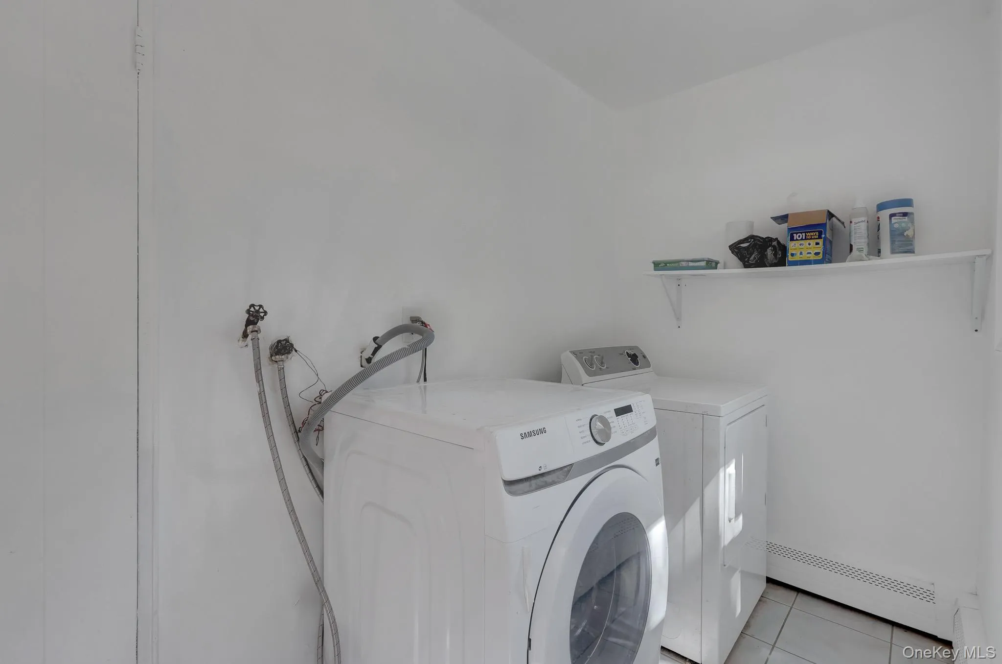 6 Stonington Circle, Babylon, NY, 5 Bedrooms Bedrooms, 8 Rooms Rooms,3 BathroomsBathrooms,Residential,For Rent,Stonington,0,1022162 6 Stonington Circle, Babylon, NY, 5 Bedrooms Bedrooms, 8 Rooms Rooms,3 BathroomsBathrooms,Residential,For Rent,Stonington,0,1022162