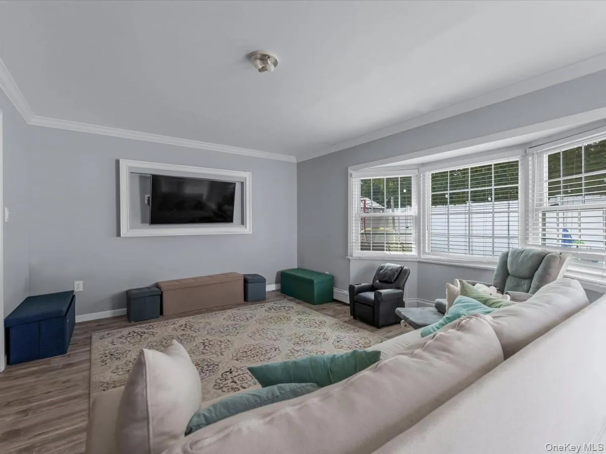 34 Hedge Lane, Hempstead, NY, 5 Bedrooms Bedrooms, 9 Rooms Rooms,2 BathroomsBathrooms,Residential,For Rent,Hedge,0,1022166 34 Hedge Lane, Hempstead, NY, 5 Bedrooms Bedrooms, 9 Rooms Rooms,2 BathroomsBathrooms,Residential,For Rent,Hedge,0,1022166