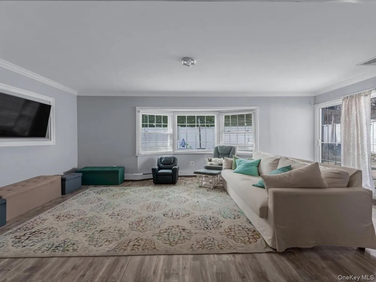 34 Hedge Lane, Hempstead, NY, 5 Bedrooms Bedrooms, 9 Rooms Rooms,2 BathroomsBathrooms,Residential,For Rent,Hedge,0,1022166 34 Hedge Lane, Hempstead, NY, 5 Bedrooms Bedrooms, 9 Rooms Rooms,2 BathroomsBathrooms,Residential,For Rent,Hedge,0,1022166