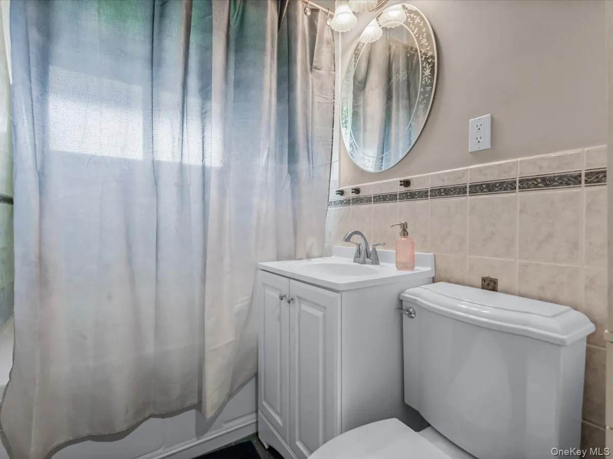 34 Hedge Lane, Hempstead, NY, 5 Bedrooms Bedrooms, 9 Rooms Rooms,2 BathroomsBathrooms,Residential,For Rent,Hedge,0,1022166 34 Hedge Lane, Hempstead, NY, 5 Bedrooms Bedrooms, 9 Rooms Rooms,2 BathroomsBathrooms,Residential,For Rent,Hedge,0,1022166
