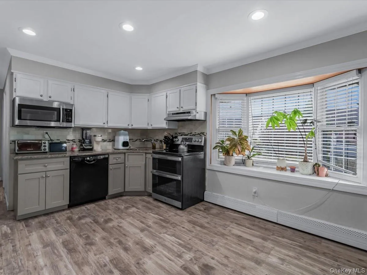 34 Hedge Lane, Hempstead, NY, 5 Bedrooms Bedrooms, 9 Rooms Rooms,2 BathroomsBathrooms,Residential,For Rent,Hedge,0,1022166 34 Hedge Lane, Hempstead, NY, 5 Bedrooms Bedrooms, 9 Rooms Rooms,2 BathroomsBathrooms,Residential,For Rent,Hedge,0,1022166