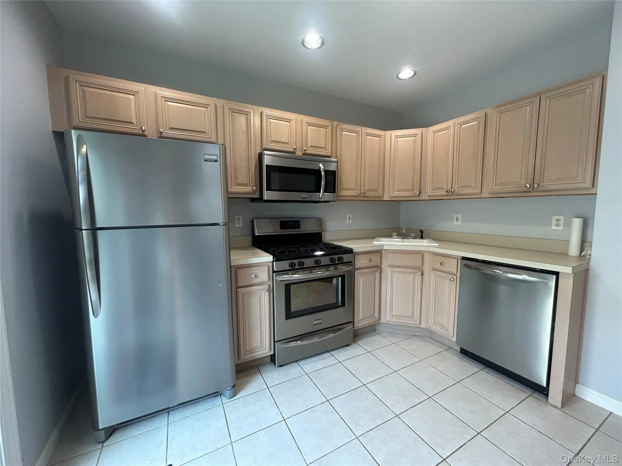 82 Kate Circle, Brookhaven, NY, 2 Bedrooms Bedrooms, 6 Rooms Rooms,2 BathroomsBathrooms,Residential,For Rent,Kate,0,1022168 82 Kate Circle, Brookhaven, NY, 2 Bedrooms Bedrooms, 6 Rooms Rooms,2 BathroomsBathrooms,Residential,For Rent,Kate,0,1022168