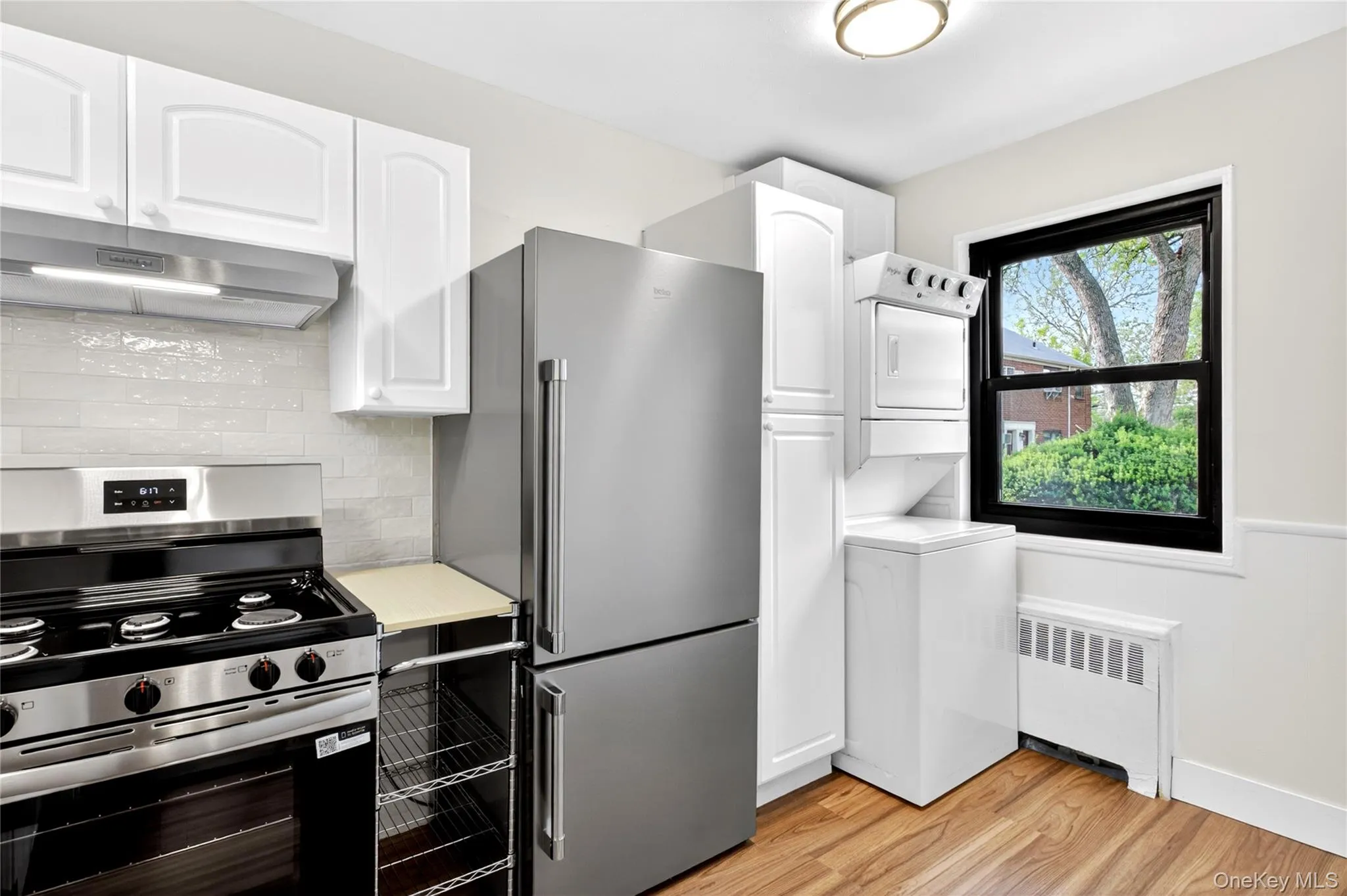 160-28 17th Avenue, New York, NY, 2 Bedrooms Bedrooms, 5 Rooms Rooms,1 BathroomBathrooms,Residential,For Rent,17th,0,1022169 160-28 17th Avenue, New York, NY, 2 Bedrooms Bedrooms, 5 Rooms Rooms,1 BathroomBathrooms,Residential,For Rent,17th,0,1022169