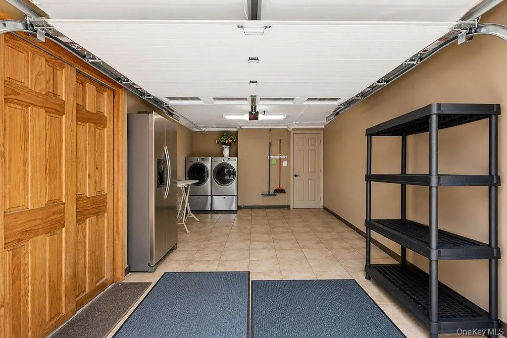 159-48 91st Street, New York, NY, 3 Bedrooms Bedrooms, 10 Rooms Rooms,1 BathroomBathrooms,Residential,For Rent,91st,0,1022175 159-48 91st Street, New York, NY, 3 Bedrooms Bedrooms, 10 Rooms Rooms,1 BathroomBathrooms,Residential,For Rent,91st,0,1022175