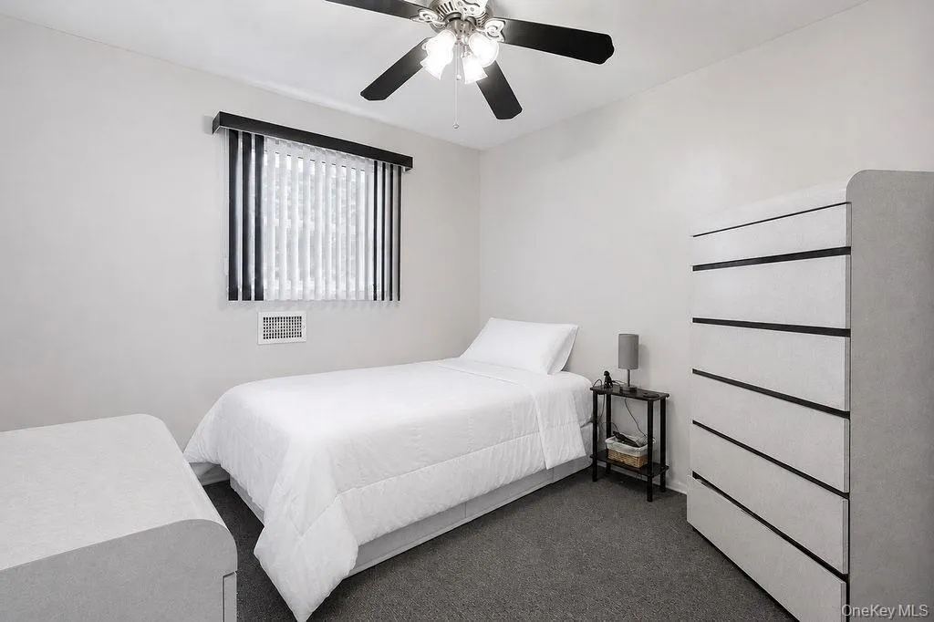 159-48 91st Street, New York, NY, 3 Bedrooms Bedrooms, 10 Rooms Rooms,1 BathroomBathrooms,Residential,For Rent,91st,0,1022175 159-48 91st Street, New York, NY, 3 Bedrooms Bedrooms, 10 Rooms Rooms,1 BathroomBathrooms,Residential,For Rent,91st,0,1022175