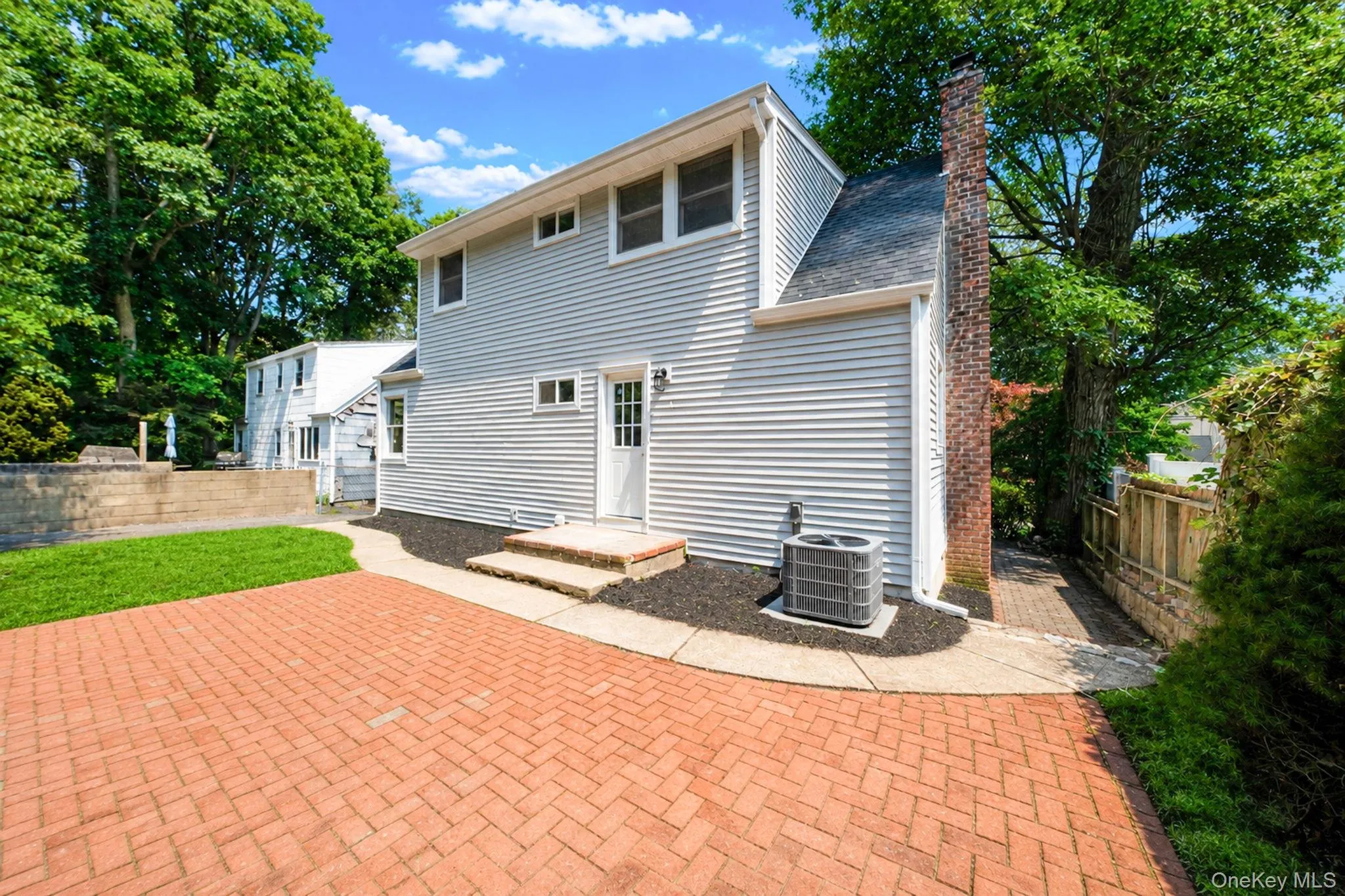 245 Melville Road, Huntington, NY, 4 Bedrooms Bedrooms, 8 Rooms Rooms,2 BathroomsBathrooms,Residential,For Rent,Melville,0,1022184 245 Melville Road, Huntington, NY, 4 Bedrooms Bedrooms, 8 Rooms Rooms,2 BathroomsBathrooms,Residential,For Rent,Melville,0,1022184