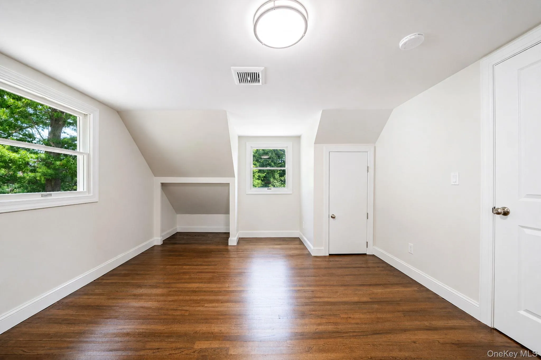 245 Melville Road, Huntington, NY, 4 Bedrooms Bedrooms, 8 Rooms Rooms,2 BathroomsBathrooms,Residential,For Rent,Melville,0,1022184 245 Melville Road, Huntington, NY, 4 Bedrooms Bedrooms, 8 Rooms Rooms,2 BathroomsBathrooms,Residential,For Rent,Melville,0,1022184