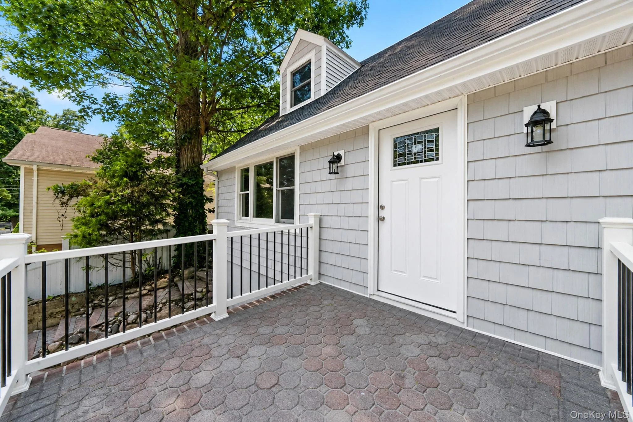 245 Melville Road, Huntington, NY, 4 Bedrooms Bedrooms, 8 Rooms Rooms,2 BathroomsBathrooms,Residential,For Rent,Melville,0,1022184 245 Melville Road, Huntington, NY, 4 Bedrooms Bedrooms, 8 Rooms Rooms,2 BathroomsBathrooms,Residential,For Rent,Melville,0,1022184