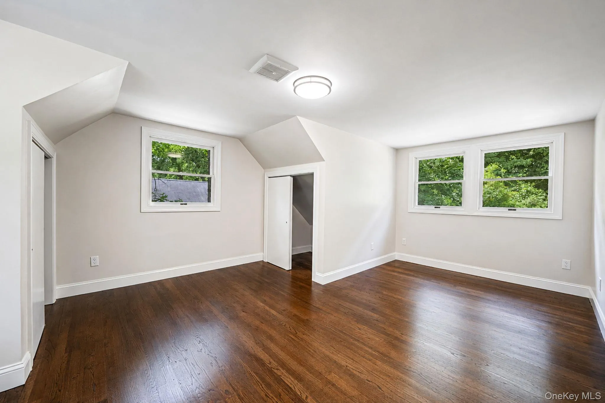 245 Melville Road, Huntington, NY, 4 Bedrooms Bedrooms, 8 Rooms Rooms,2 BathroomsBathrooms,Residential,For Rent,Melville,0,1022184 245 Melville Road, Huntington, NY, 4 Bedrooms Bedrooms, 8 Rooms Rooms,2 BathroomsBathrooms,Residential,For Rent,Melville,0,1022184
