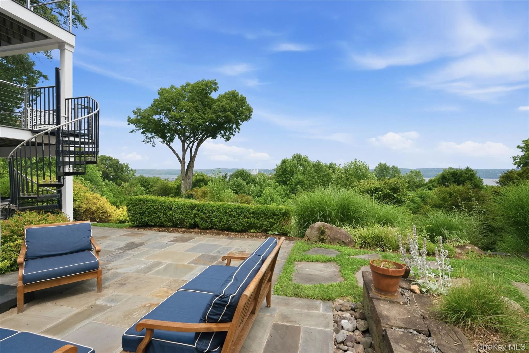 897 Route 9w, Orangetown, NY, 4 Bedrooms Bedrooms, 14 Rooms Rooms,3 BathroomsBathrooms,Residential,For Rent,Route 9w,0,1022185 897 Route 9w, Orangetown, NY, 4 Bedrooms Bedrooms, 14 Rooms Rooms,3 BathroomsBathrooms,Residential,For Rent,Route 9w,0,1022185