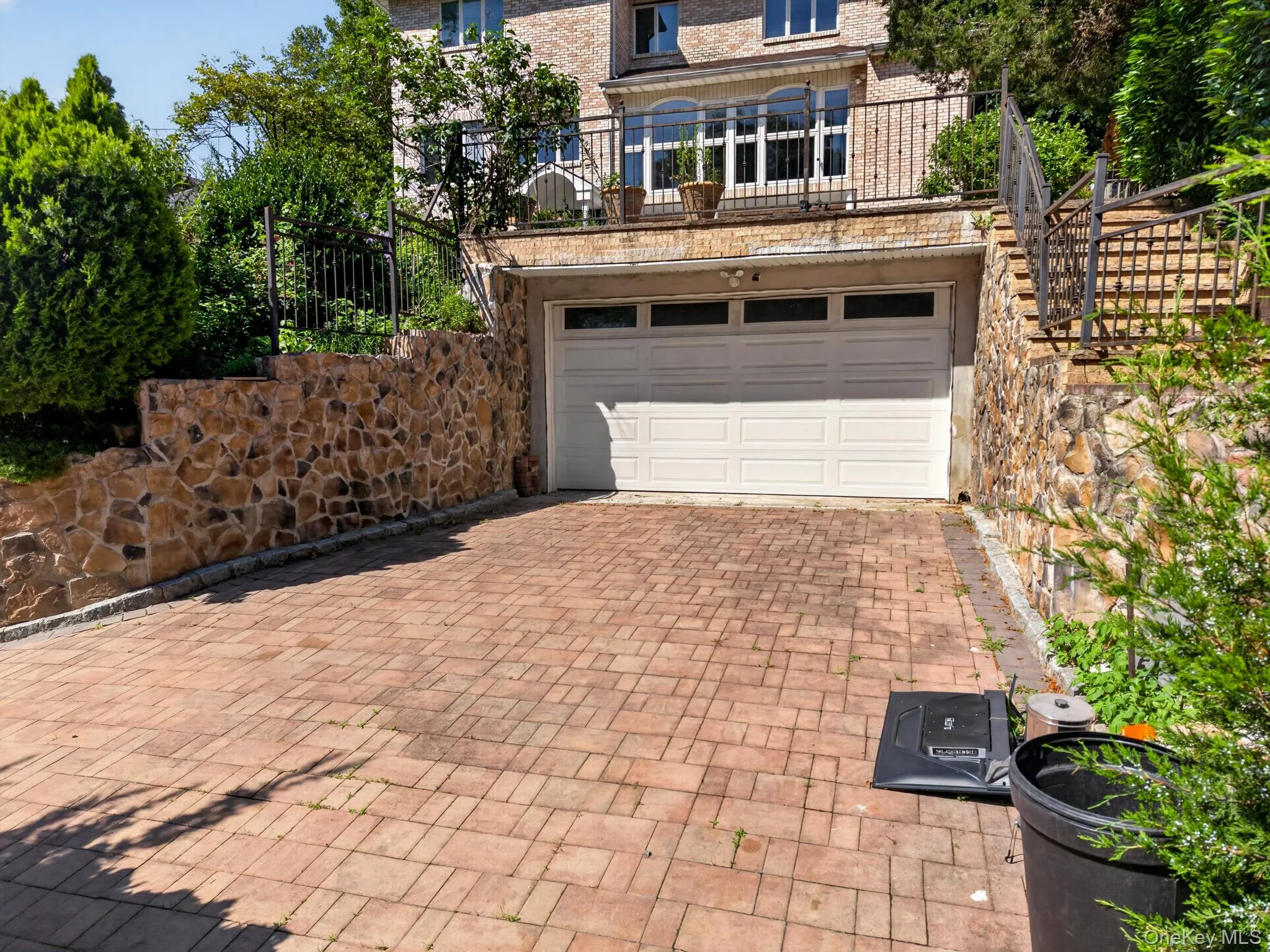 71-57 Douglaston Parkway, New York, NY, 7 Bedrooms Bedrooms, 15 Rooms Rooms,5 BathroomsBathrooms,Residential,For Rent,Douglaston,0,1022188 71-57 Douglaston Parkway, New York, NY, 7 Bedrooms Bedrooms, 15 Rooms Rooms,5 BathroomsBathrooms,Residential,For Rent,Douglaston,0,1022188