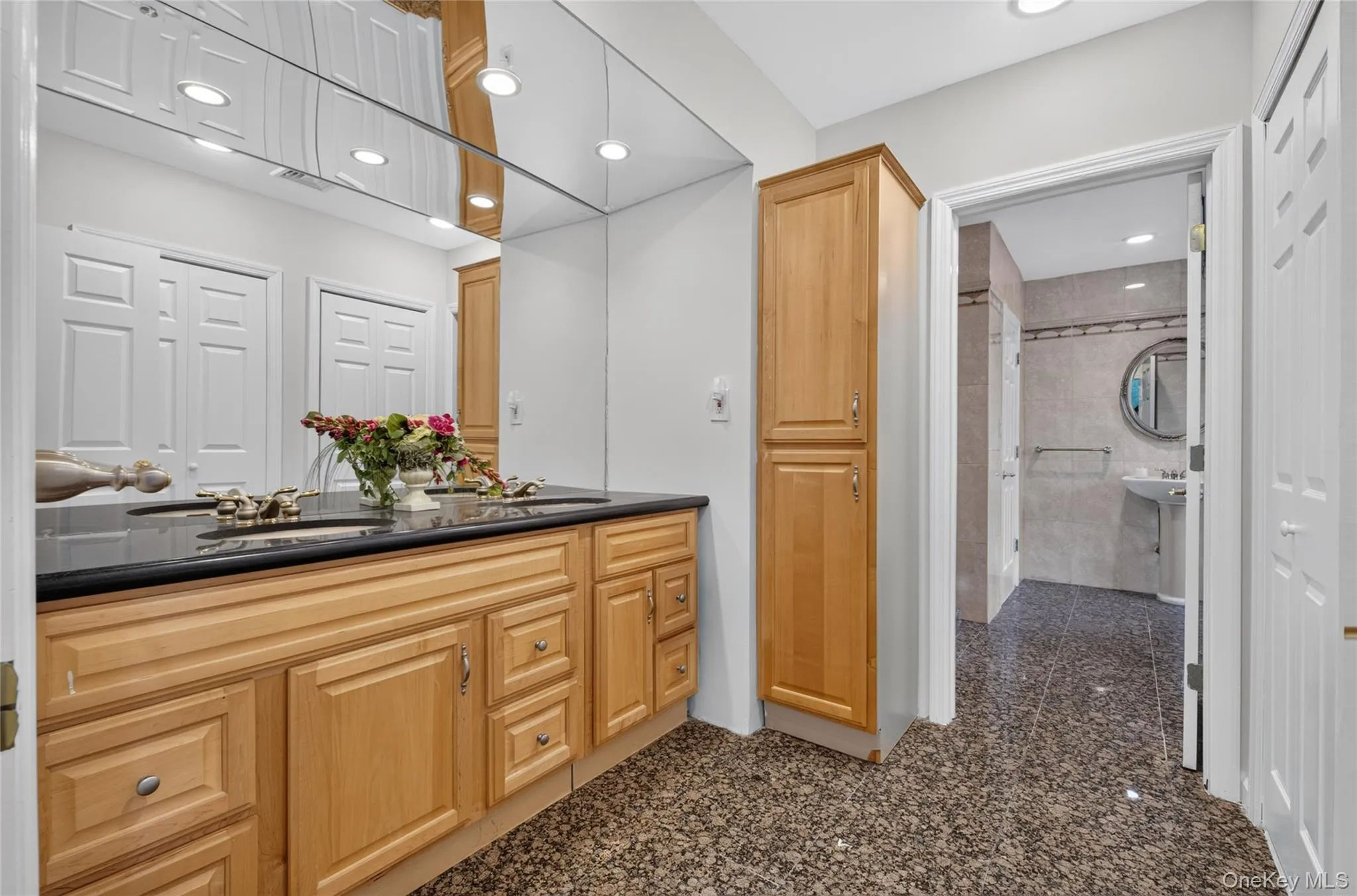 71-57 Douglaston Parkway, New York, NY, 7 Bedrooms Bedrooms, 15 Rooms Rooms,5 BathroomsBathrooms,Residential,For Rent,Douglaston,0,1022188 71-57 Douglaston Parkway, New York, NY, 7 Bedrooms Bedrooms, 15 Rooms Rooms,5 BathroomsBathrooms,Residential,For Rent,Douglaston,0,1022188