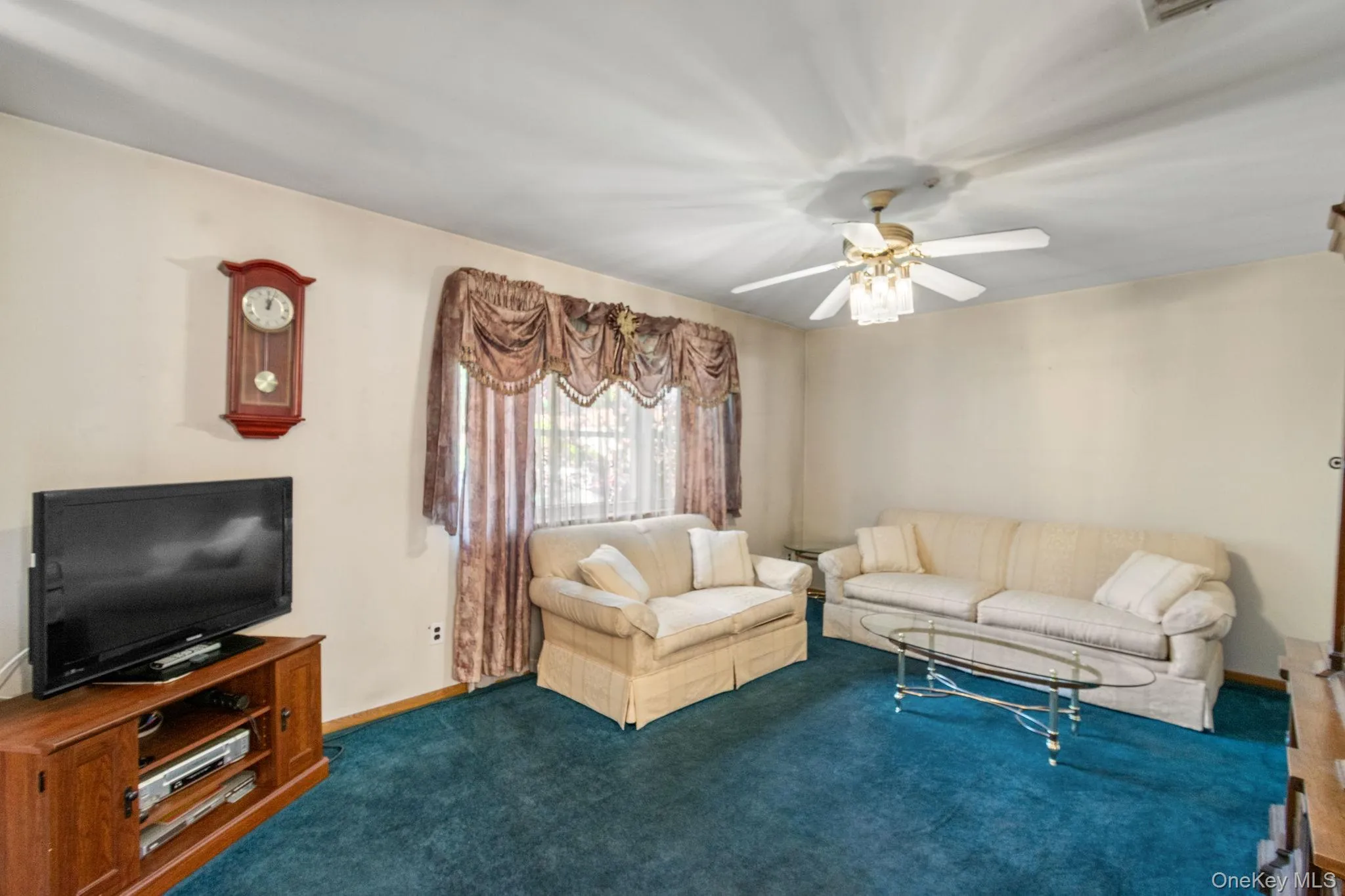 528 Lake Court, Brookhaven, NY, 2 Bedrooms Bedrooms, 5 Rooms Rooms,1 BathroomBathrooms,Residential,For Rent,Lake,0,1022189 528 Lake Court, Brookhaven, NY, 2 Bedrooms Bedrooms, 5 Rooms Rooms,1 BathroomBathrooms,Residential,For Rent,Lake,0,1022189