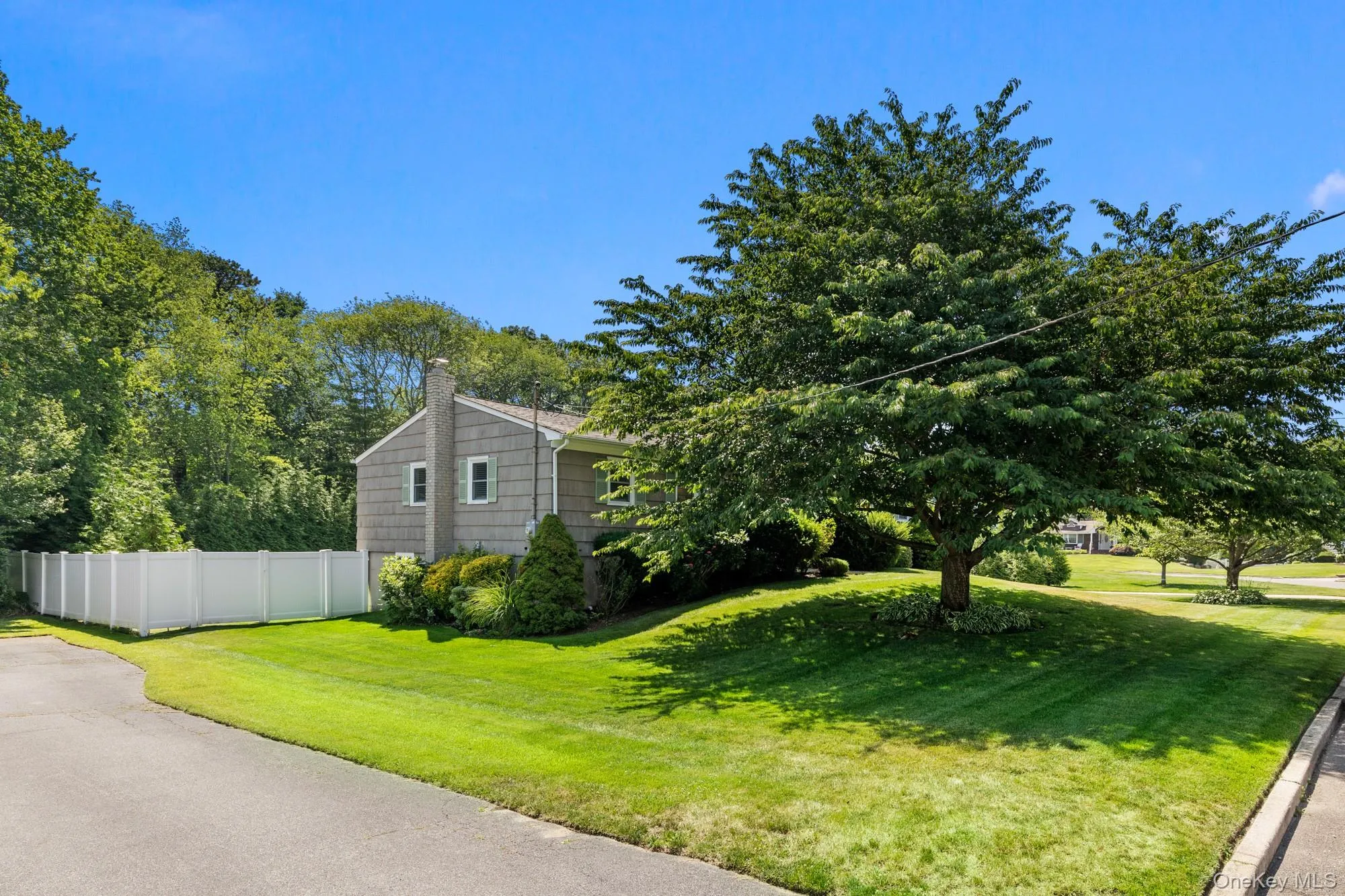 47 Wilson Street, Brookhaven, NY, 3 Bedrooms Bedrooms, 12 Rooms Rooms,2 BathroomsBathrooms,Residential,For Rent,Wilson,0,1022190 47 Wilson Street, Brookhaven, NY, 3 Bedrooms Bedrooms, 12 Rooms Rooms,2 BathroomsBathrooms,Residential,For Rent,Wilson,0,1022190