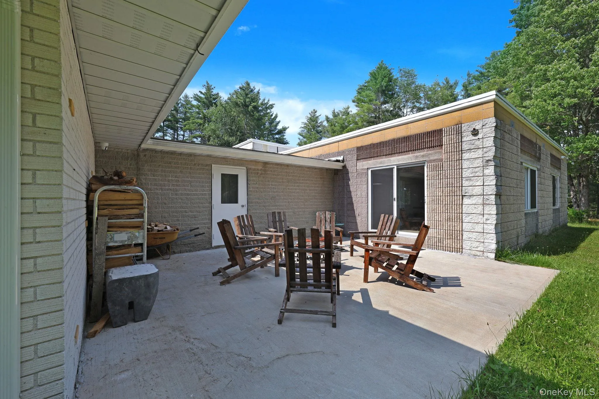 35 Kroeger Road, Thompson, NY, 3 Bedrooms Bedrooms, 9 Rooms Rooms,4 BathroomsBathrooms,Residential,For Rent,Kroeger,0,1022193 35 Kroeger Road, Thompson, NY, 3 Bedrooms Bedrooms, 9 Rooms Rooms,4 BathroomsBathrooms,Residential,For Rent,Kroeger,0,1022193