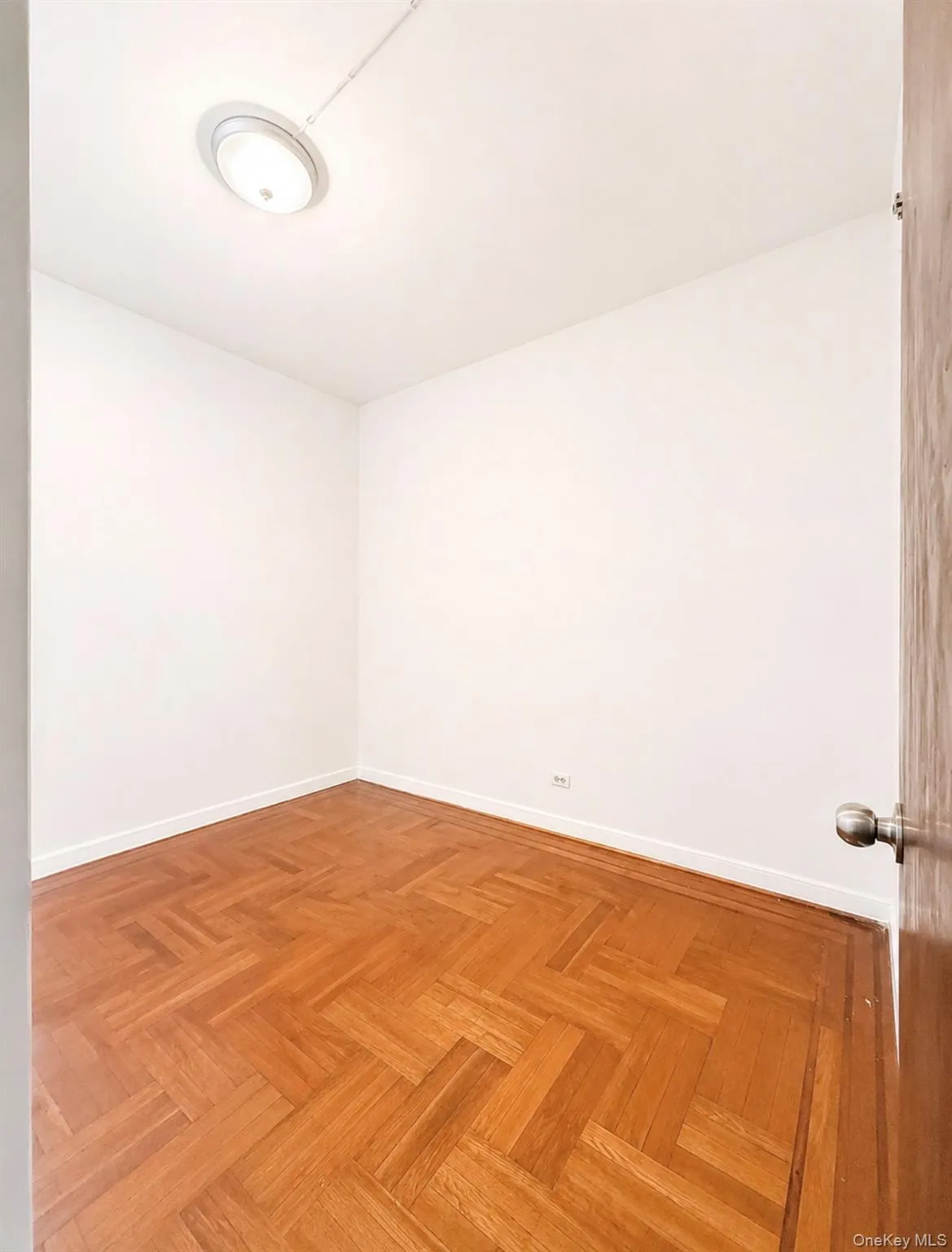 3338 Parsons Boulevard, New York, NY, 1 Bedroom Bedrooms, 4 Rooms Rooms,1 BathroomBathrooms,Residential,For Rent,Parsons,0,1022194 3338 Parsons Boulevard, New York, NY, 1 Bedroom Bedrooms, 4 Rooms Rooms,1 BathroomBathrooms,Residential,For Rent,Parsons,0,1022194