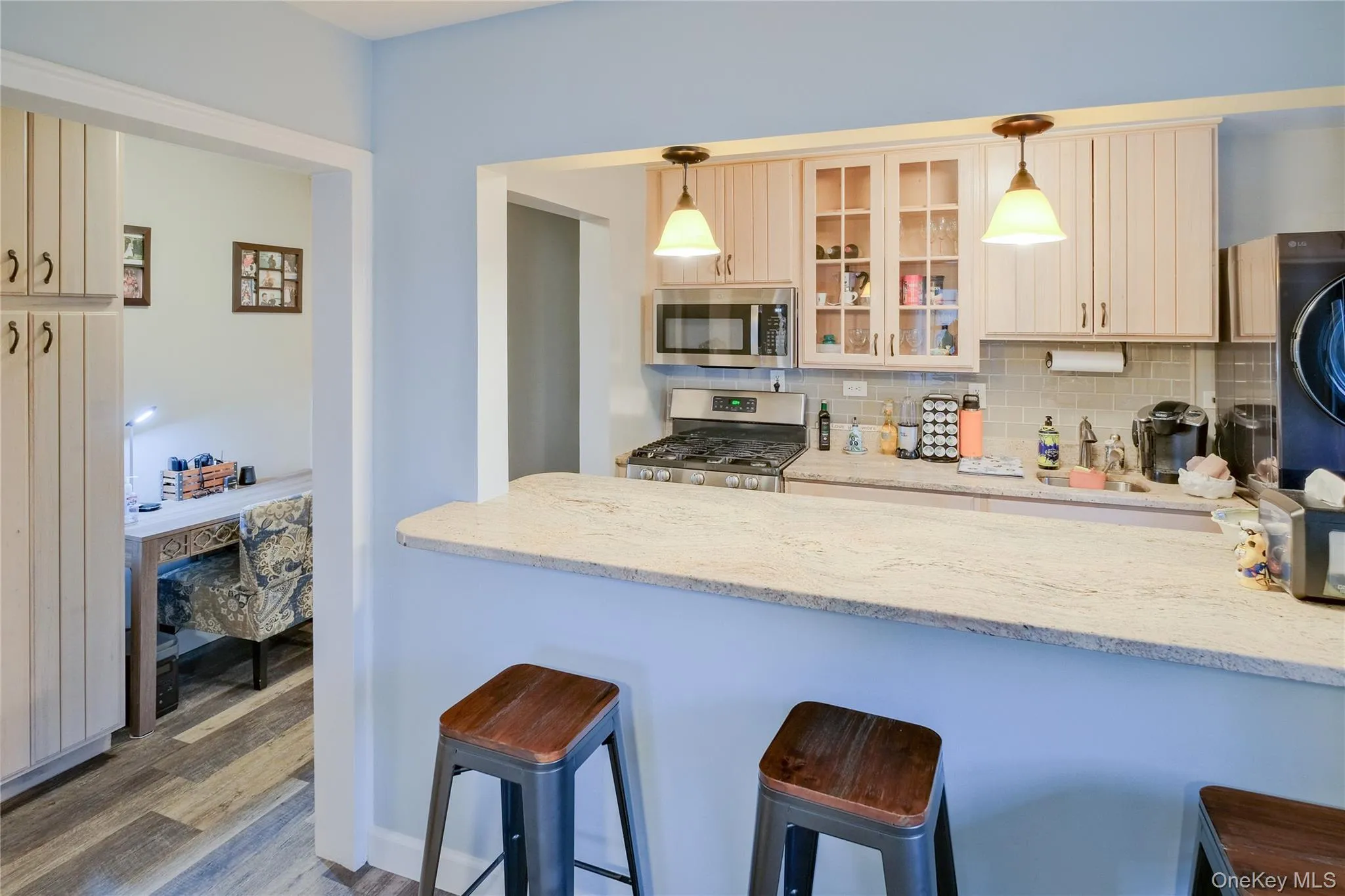 1217 California Road, Eastchester, NY, 2 Bedrooms Bedrooms, 5 Rooms Rooms,1 BathroomBathrooms,Residential,For Rent,California,0,1022196 1217 California Road, Eastchester, NY, 2 Bedrooms Bedrooms, 5 Rooms Rooms,1 BathroomBathrooms,Residential,For Rent,California,0,1022196