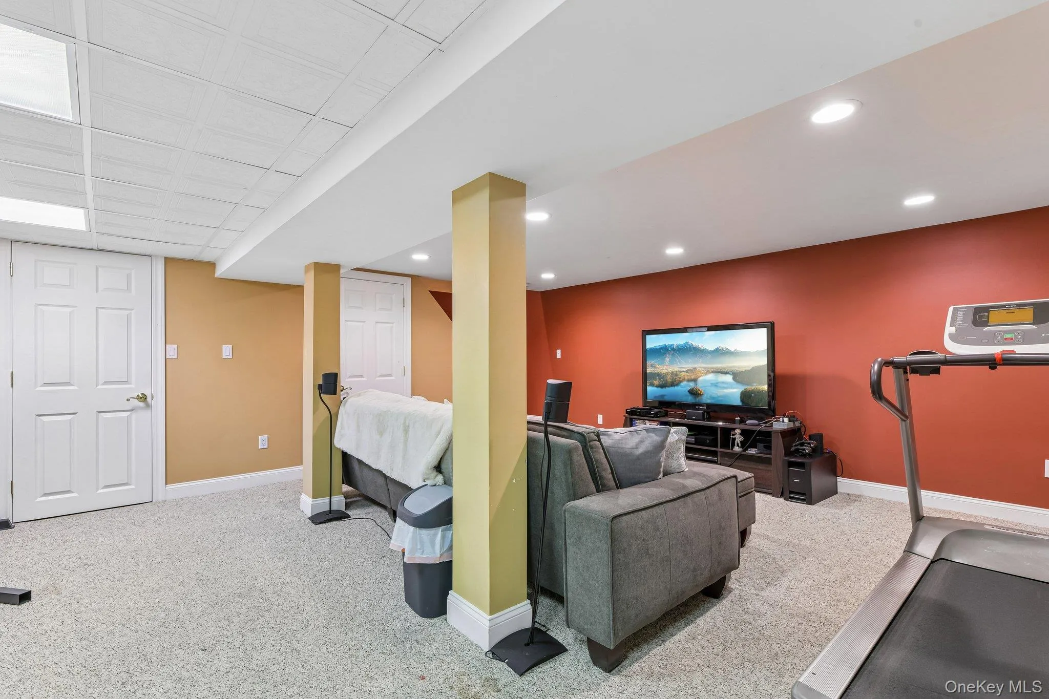 14 Thrush Court, Huntington, NY, 4 Bedrooms Bedrooms, 9 Rooms Rooms,2 BathroomsBathrooms,Residential,For Rent,Thrush,0,1022199 14 Thrush Court, Huntington, NY, 4 Bedrooms Bedrooms, 9 Rooms Rooms,2 BathroomsBathrooms,Residential,For Rent,Thrush,0,1022199