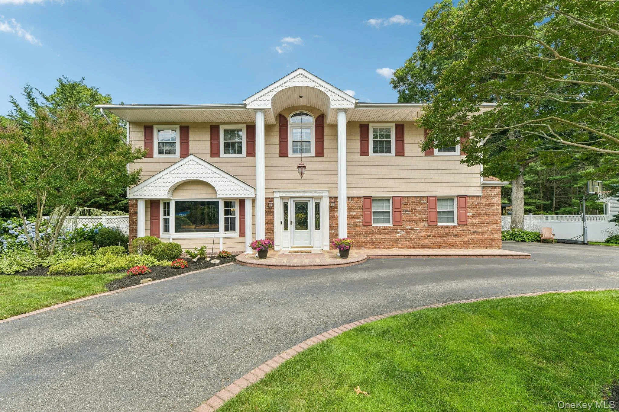 14 Thrush Court, Huntington, NY, 4 Bedrooms Bedrooms, 9 Rooms Rooms,2 BathroomsBathrooms,Residential,For Rent,Thrush,0,1022199 14 Thrush Court, Huntington, NY, 4 Bedrooms Bedrooms, 9 Rooms Rooms,2 BathroomsBathrooms,Residential,For Rent,Thrush,0,1022199