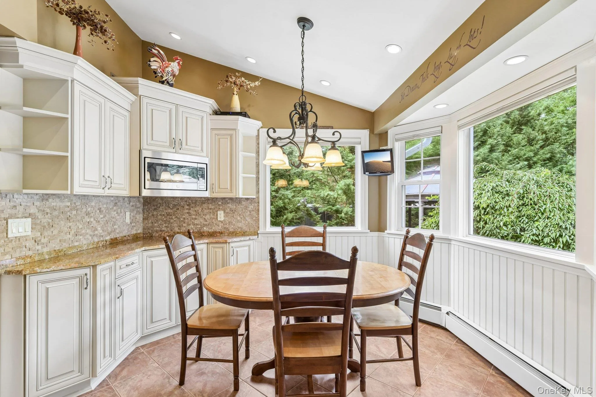 14 Thrush Court, Huntington, NY, 4 Bedrooms Bedrooms, 9 Rooms Rooms,2 BathroomsBathrooms,Residential,For Rent,Thrush,0,1022199 14 Thrush Court, Huntington, NY, 4 Bedrooms Bedrooms, 9 Rooms Rooms,2 BathroomsBathrooms,Residential,For Rent,Thrush,0,1022199