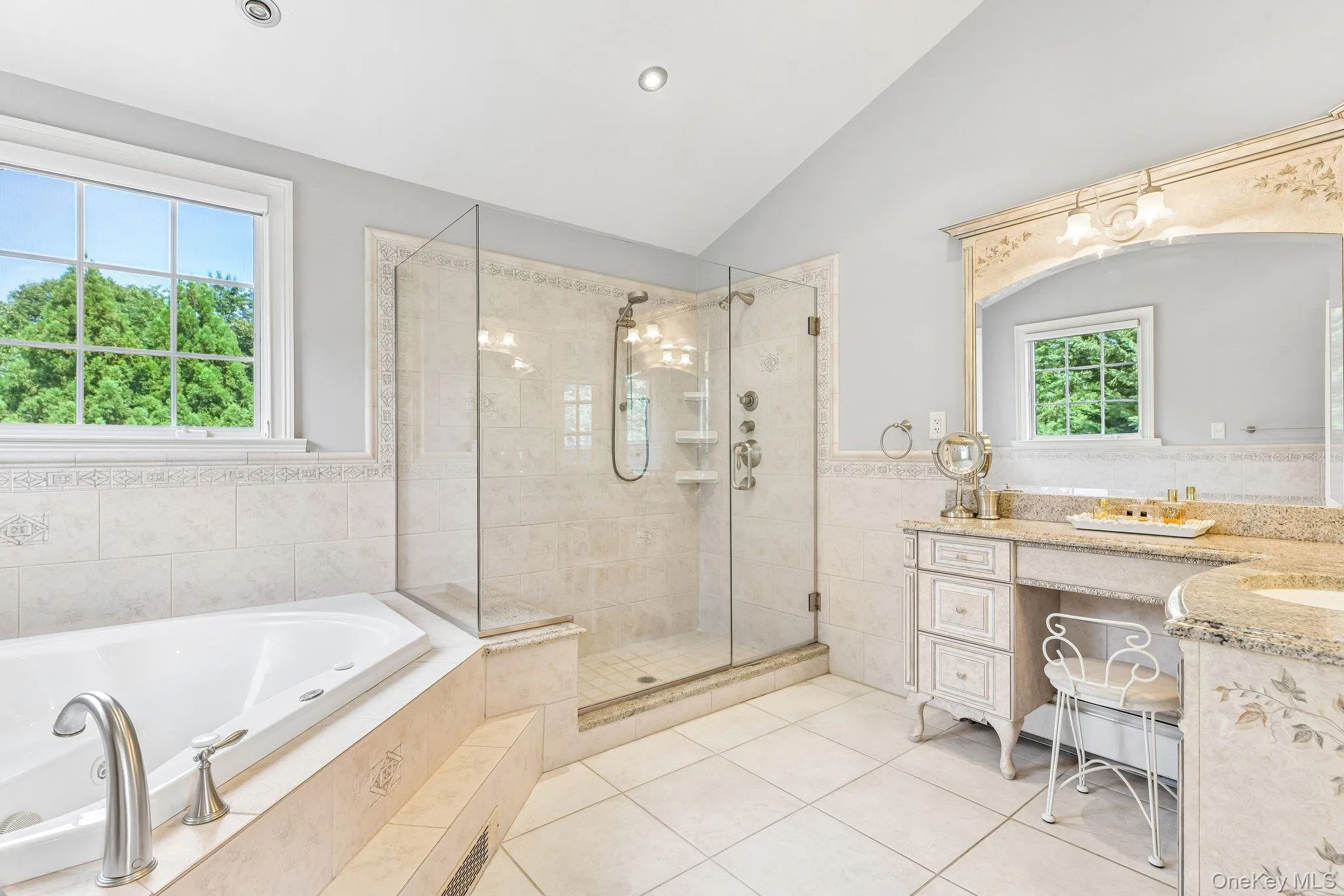 14 Thrush Court, Huntington, NY, 4 Bedrooms Bedrooms, 9 Rooms Rooms,2 BathroomsBathrooms,Residential,For Rent,Thrush,0,1022199 14 Thrush Court, Huntington, NY, 4 Bedrooms Bedrooms, 9 Rooms Rooms,2 BathroomsBathrooms,Residential,For Rent,Thrush,0,1022199