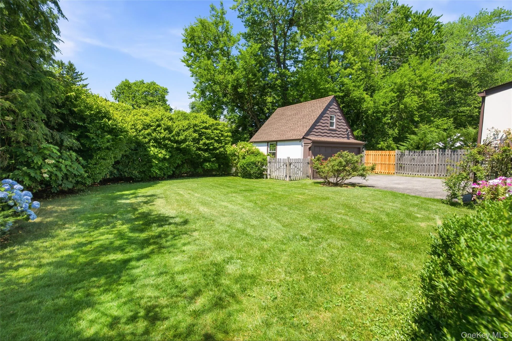 9 Leith Place, White Plains, NY, 4 Bedrooms Bedrooms, 8 Rooms Rooms,2 BathroomsBathrooms,Residential,For Rent,Leith,0,1022201 9 Leith Place, White Plains, NY, 4 Bedrooms Bedrooms, 8 Rooms Rooms,2 BathroomsBathrooms,Residential,For Rent,Leith,0,1022201