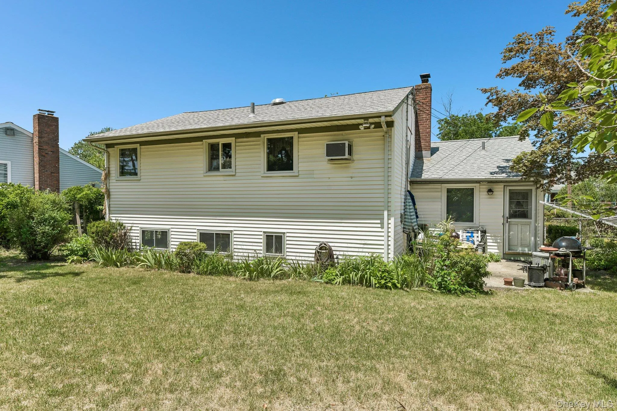 24 Oakley Drive, Huntington, NY, 4 Bedrooms Bedrooms, 9 Rooms Rooms,2 BathroomsBathrooms,Residential,For Rent,Oakley,0,1022215 24 Oakley Drive, Huntington, NY, 4 Bedrooms Bedrooms, 9 Rooms Rooms,2 BathroomsBathrooms,Residential,For Rent,Oakley,0,1022215