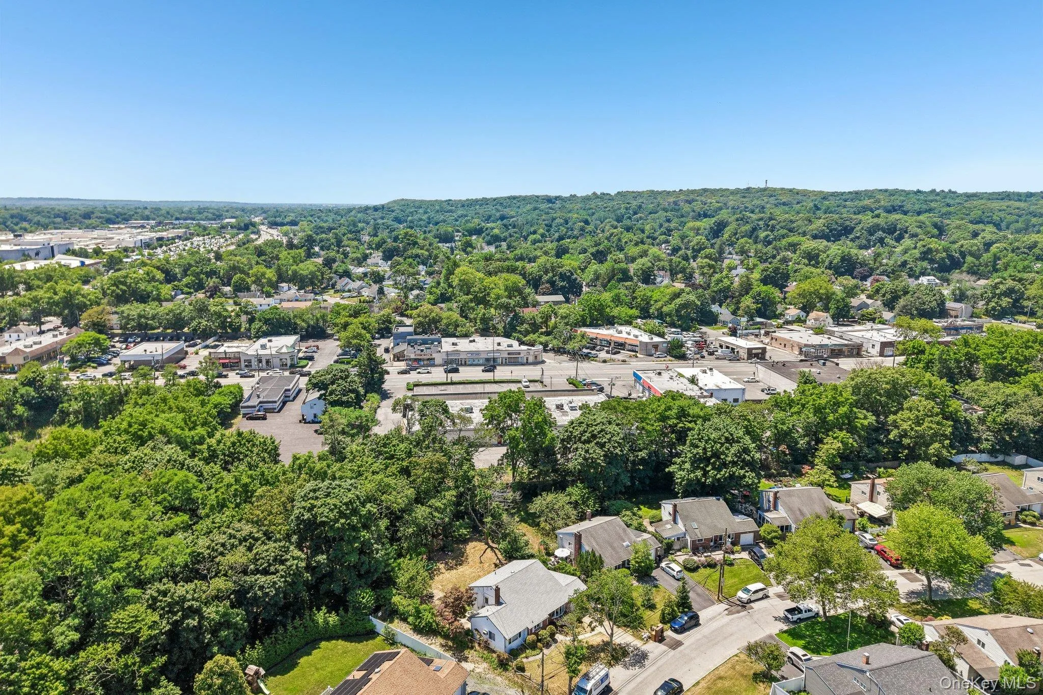 24 Oakley Drive, Huntington, NY, 4 Bedrooms Bedrooms, 9 Rooms Rooms,2 BathroomsBathrooms,Residential,For Rent,Oakley,0,1022215 24 Oakley Drive, Huntington, NY, 4 Bedrooms Bedrooms, 9 Rooms Rooms,2 BathroomsBathrooms,Residential,For Rent,Oakley,0,1022215