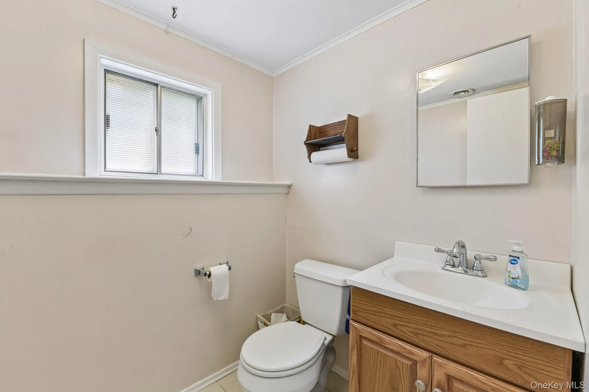 24 Oakley Drive, Huntington, NY, 4 Bedrooms Bedrooms, 9 Rooms Rooms,2 BathroomsBathrooms,Residential,For Rent,Oakley,0,1022215 24 Oakley Drive, Huntington, NY, 4 Bedrooms Bedrooms, 9 Rooms Rooms,2 BathroomsBathrooms,Residential,For Rent,Oakley,0,1022215