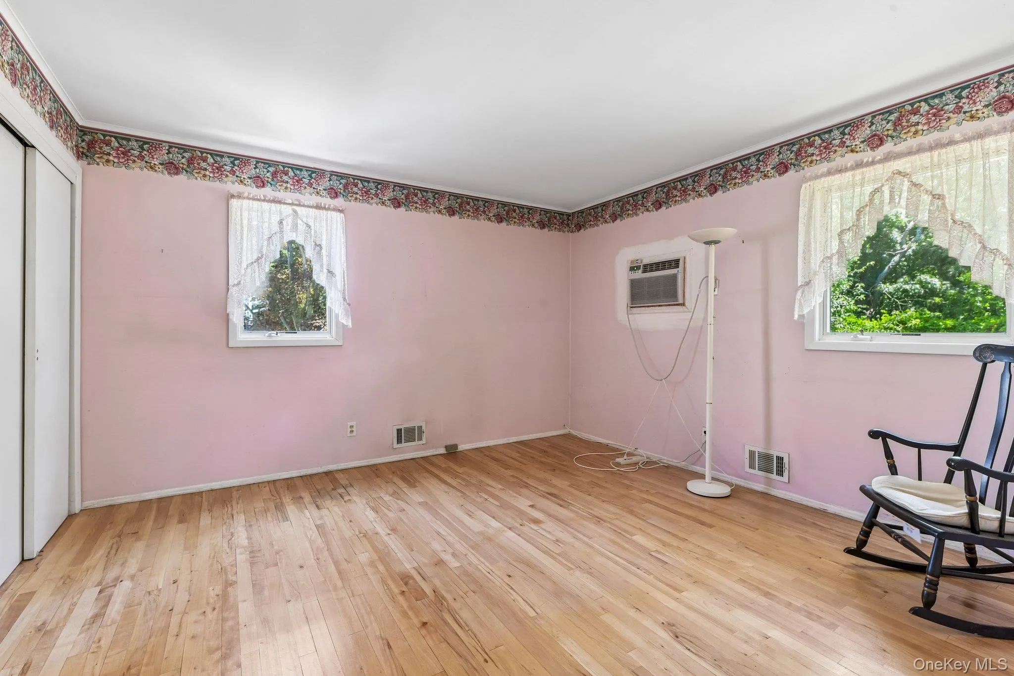 24 Oakley Drive, Huntington, NY, 4 Bedrooms Bedrooms, 9 Rooms Rooms,2 BathroomsBathrooms,Residential,For Rent,Oakley,0,1022215 24 Oakley Drive, Huntington, NY, 4 Bedrooms Bedrooms, 9 Rooms Rooms,2 BathroomsBathrooms,Residential,For Rent,Oakley,0,1022215