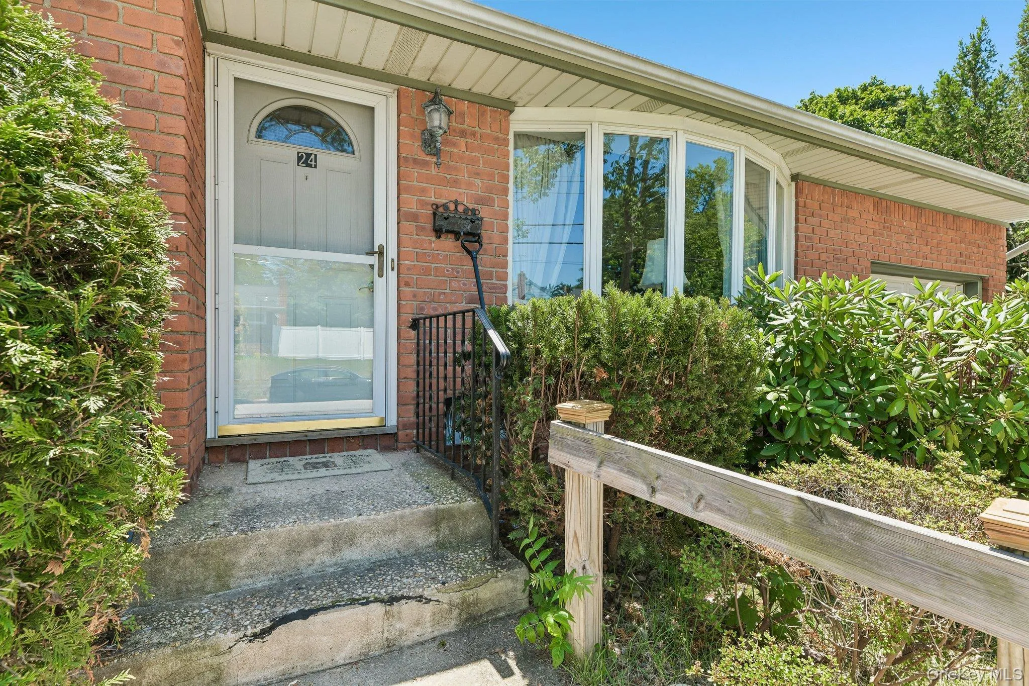 24 Oakley Drive, Huntington, NY, 4 Bedrooms Bedrooms, 9 Rooms Rooms,2 BathroomsBathrooms,Residential,For Rent,Oakley,0,1022215 24 Oakley Drive, Huntington, NY, 4 Bedrooms Bedrooms, 9 Rooms Rooms,2 BathroomsBathrooms,Residential,For Rent,Oakley,0,1022215
