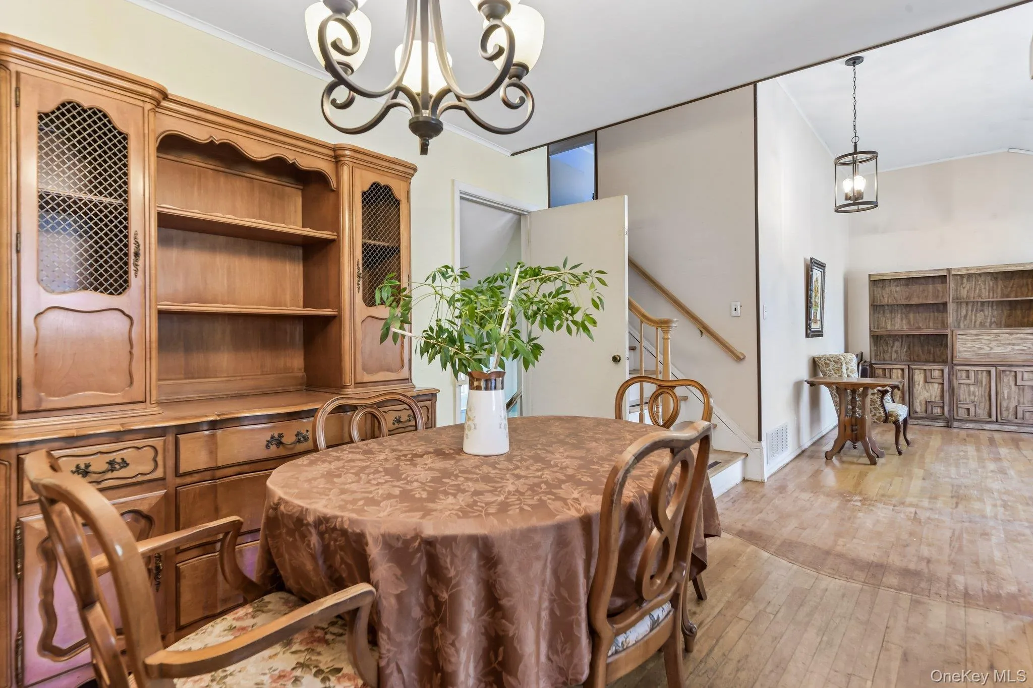 24 Oakley Drive, Huntington, NY, 4 Bedrooms Bedrooms, 9 Rooms Rooms,2 BathroomsBathrooms,Residential,For Rent,Oakley,0,1022215 24 Oakley Drive, Huntington, NY, 4 Bedrooms Bedrooms, 9 Rooms Rooms,2 BathroomsBathrooms,Residential,For Rent,Oakley,0,1022215