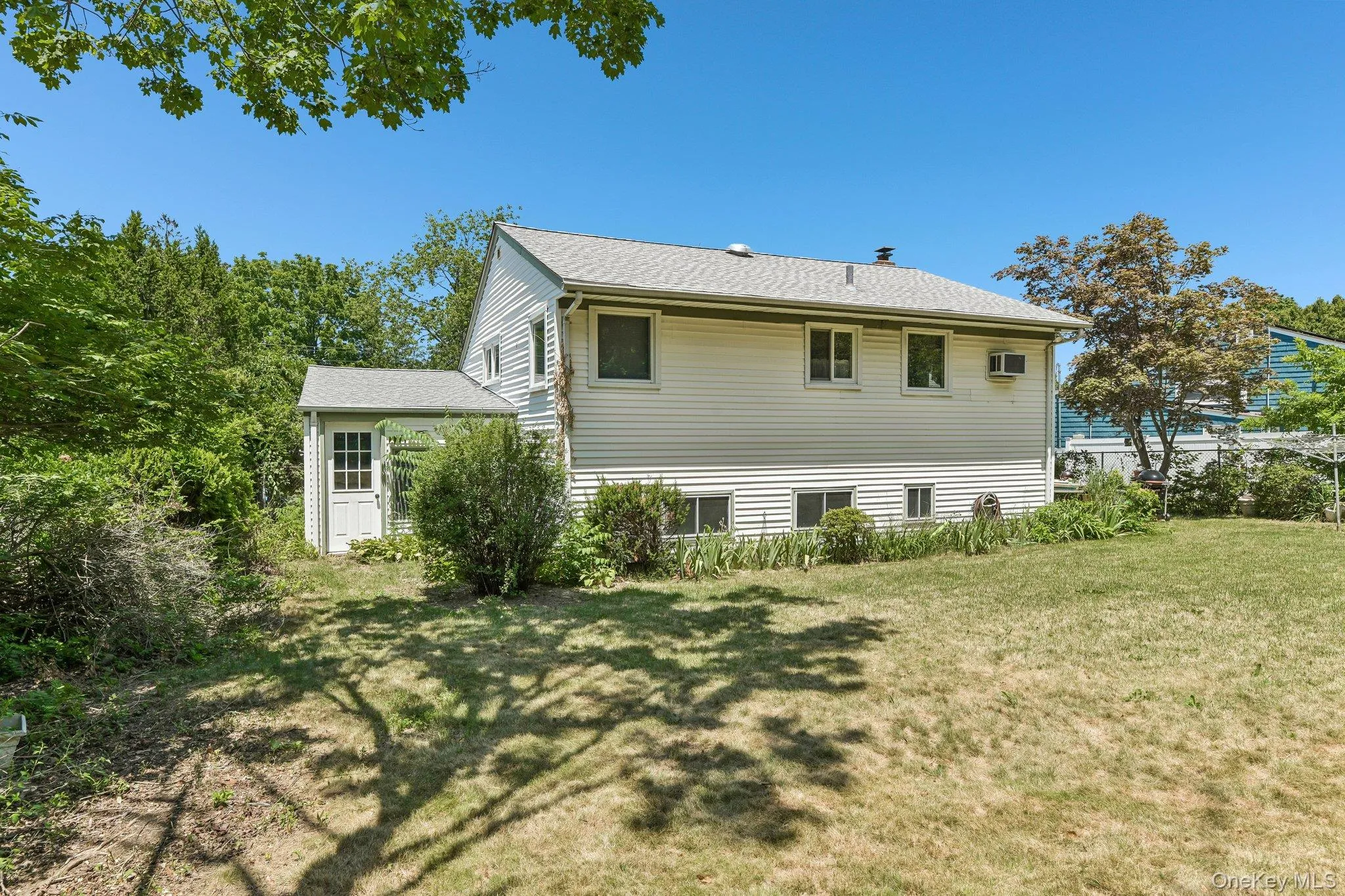 24 Oakley Drive, Huntington, NY, 4 Bedrooms Bedrooms, 9 Rooms Rooms,2 BathroomsBathrooms,Residential,For Rent,Oakley,0,1022215 24 Oakley Drive, Huntington, NY, 4 Bedrooms Bedrooms, 9 Rooms Rooms,2 BathroomsBathrooms,Residential,For Rent,Oakley,0,1022215