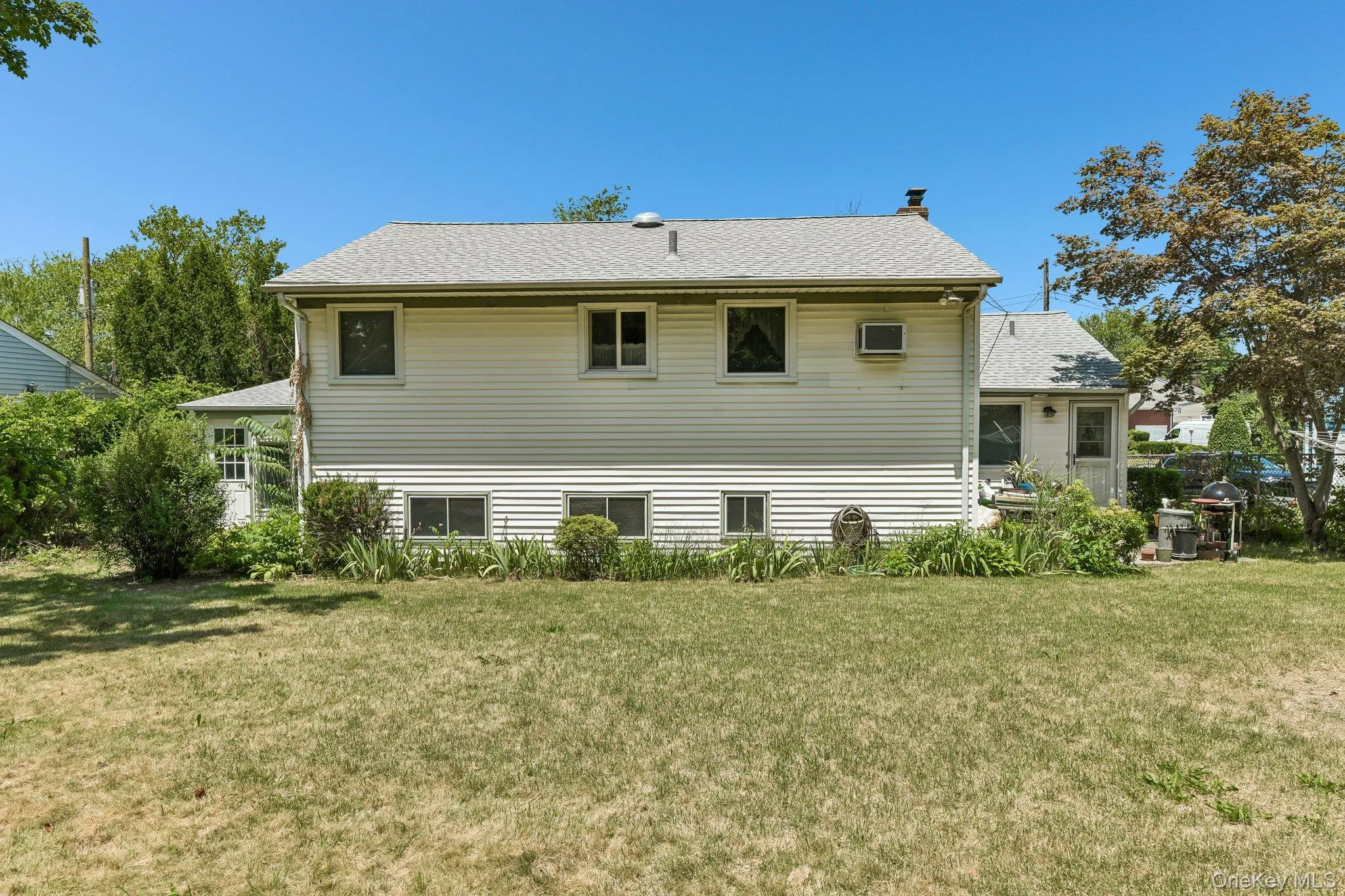 24 Oakley Drive, Huntington, NY, 4 Bedrooms Bedrooms, 9 Rooms Rooms,2 BathroomsBathrooms,Residential,For Rent,Oakley,0,1022215 24 Oakley Drive, Huntington, NY, 4 Bedrooms Bedrooms, 9 Rooms Rooms,2 BathroomsBathrooms,Residential,For Rent,Oakley,0,1022215
