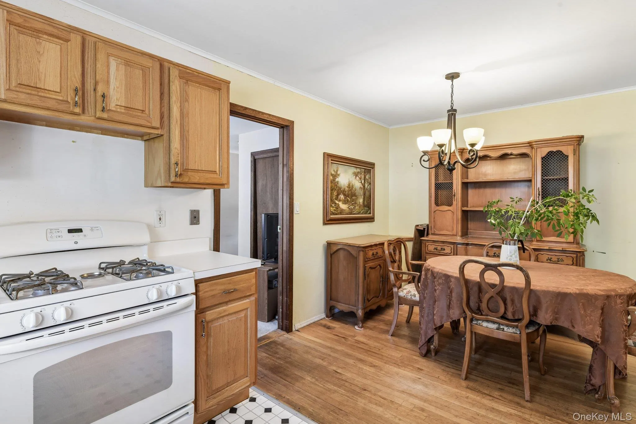 24 Oakley Drive, Huntington, NY, 4 Bedrooms Bedrooms, 9 Rooms Rooms,2 BathroomsBathrooms,Residential,For Rent,Oakley,0,1022215 24 Oakley Drive, Huntington, NY, 4 Bedrooms Bedrooms, 9 Rooms Rooms,2 BathroomsBathrooms,Residential,For Rent,Oakley,0,1022215