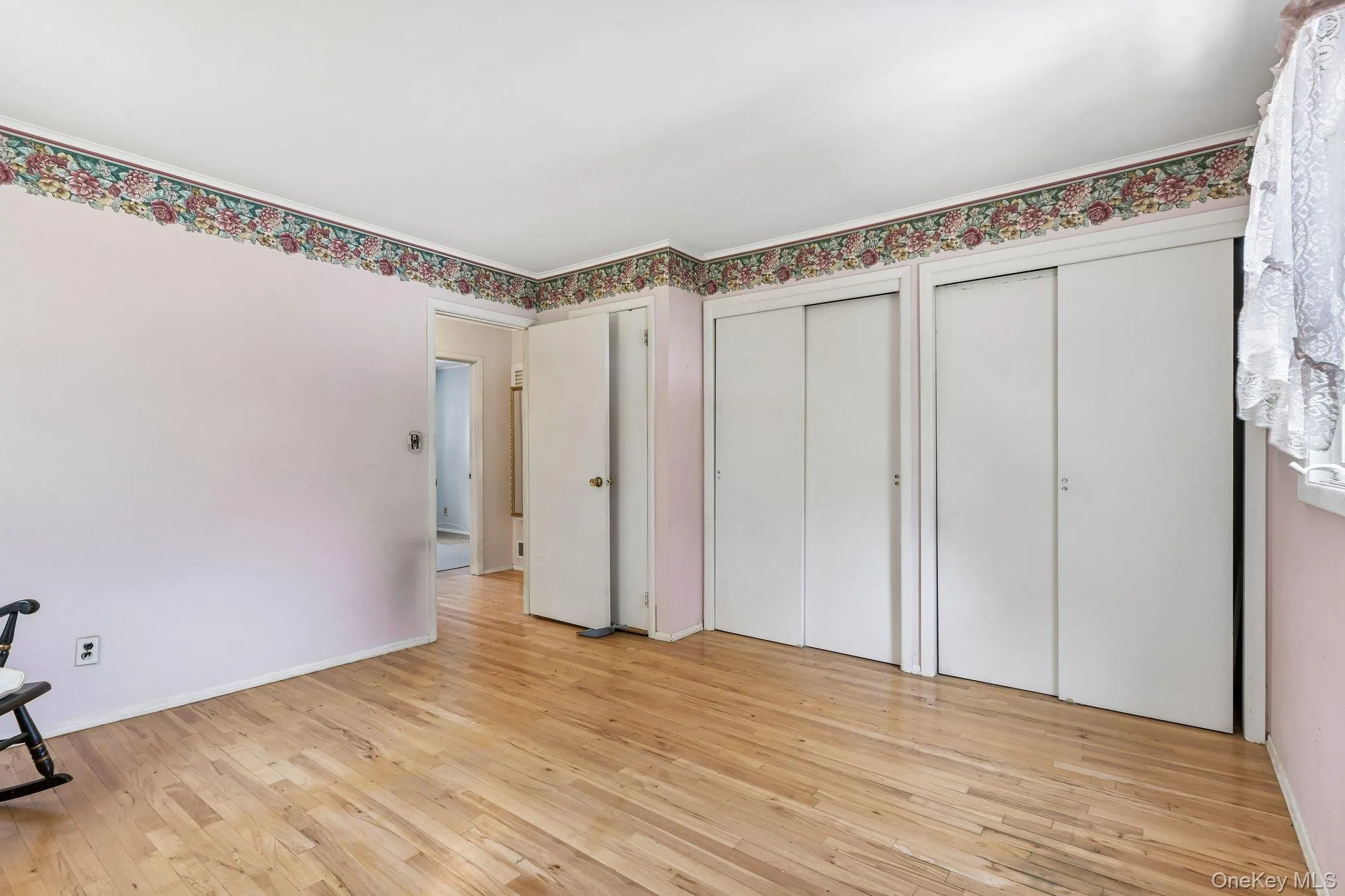 24 Oakley Drive, Huntington, NY, 4 Bedrooms Bedrooms, 9 Rooms Rooms,2 BathroomsBathrooms,Residential,For Rent,Oakley,0,1022215 24 Oakley Drive, Huntington, NY, 4 Bedrooms Bedrooms, 9 Rooms Rooms,2 BathroomsBathrooms,Residential,For Rent,Oakley,0,1022215