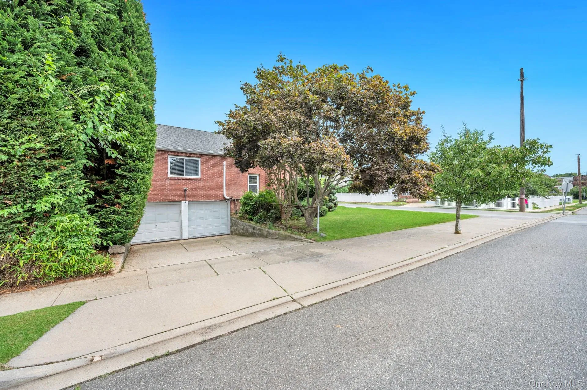 52 Yorktown Street, Hempstead, NY, 3 Bedrooms Bedrooms, 6 Rooms Rooms,2 BathroomsBathrooms,Residential,For Rent,Yorktown,0,1022219 52 Yorktown Street, Hempstead, NY, 3 Bedrooms Bedrooms, 6 Rooms Rooms,2 BathroomsBathrooms,Residential,For Rent,Yorktown,0,1022219