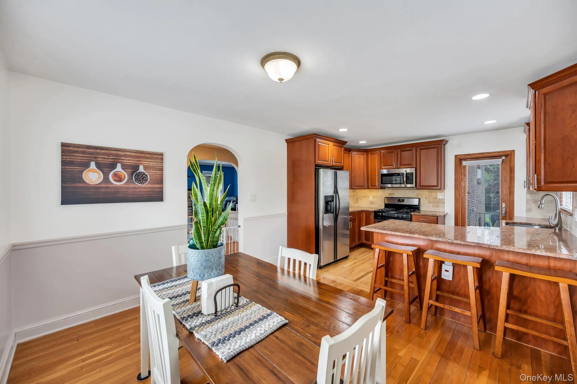 52 Yorktown Street, Hempstead, NY, 3 Bedrooms Bedrooms, 6 Rooms Rooms,2 BathroomsBathrooms,Residential,For Rent,Yorktown,0,1022219 52 Yorktown Street, Hempstead, NY, 3 Bedrooms Bedrooms, 6 Rooms Rooms,2 BathroomsBathrooms,Residential,For Rent,Yorktown,0,1022219