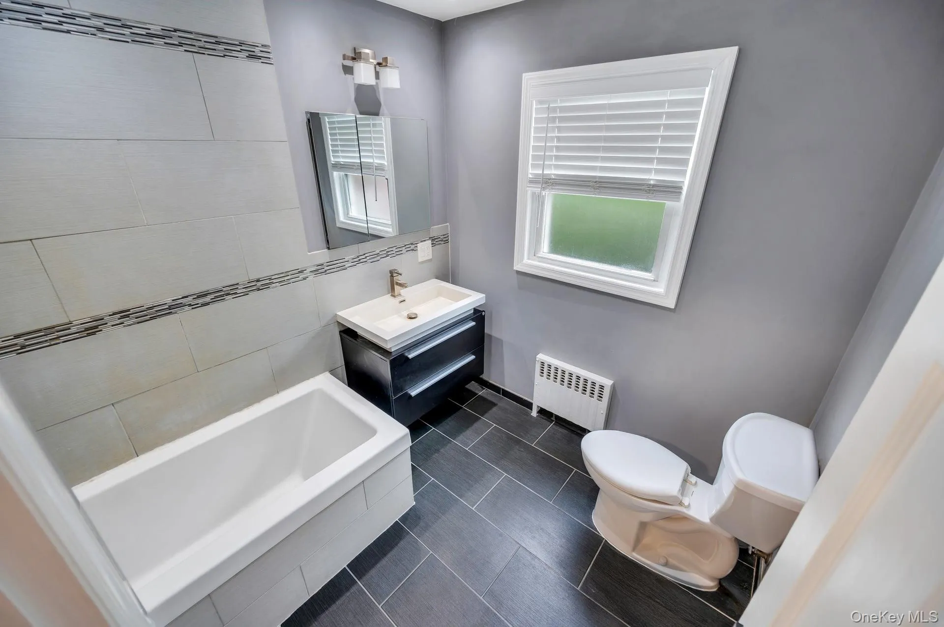 52 Yorktown Street, Hempstead, NY, 3 Bedrooms Bedrooms, 6 Rooms Rooms,2 BathroomsBathrooms,Residential,For Rent,Yorktown,0,1022219 52 Yorktown Street, Hempstead, NY, 3 Bedrooms Bedrooms, 6 Rooms Rooms,2 BathroomsBathrooms,Residential,For Rent,Yorktown,0,1022219