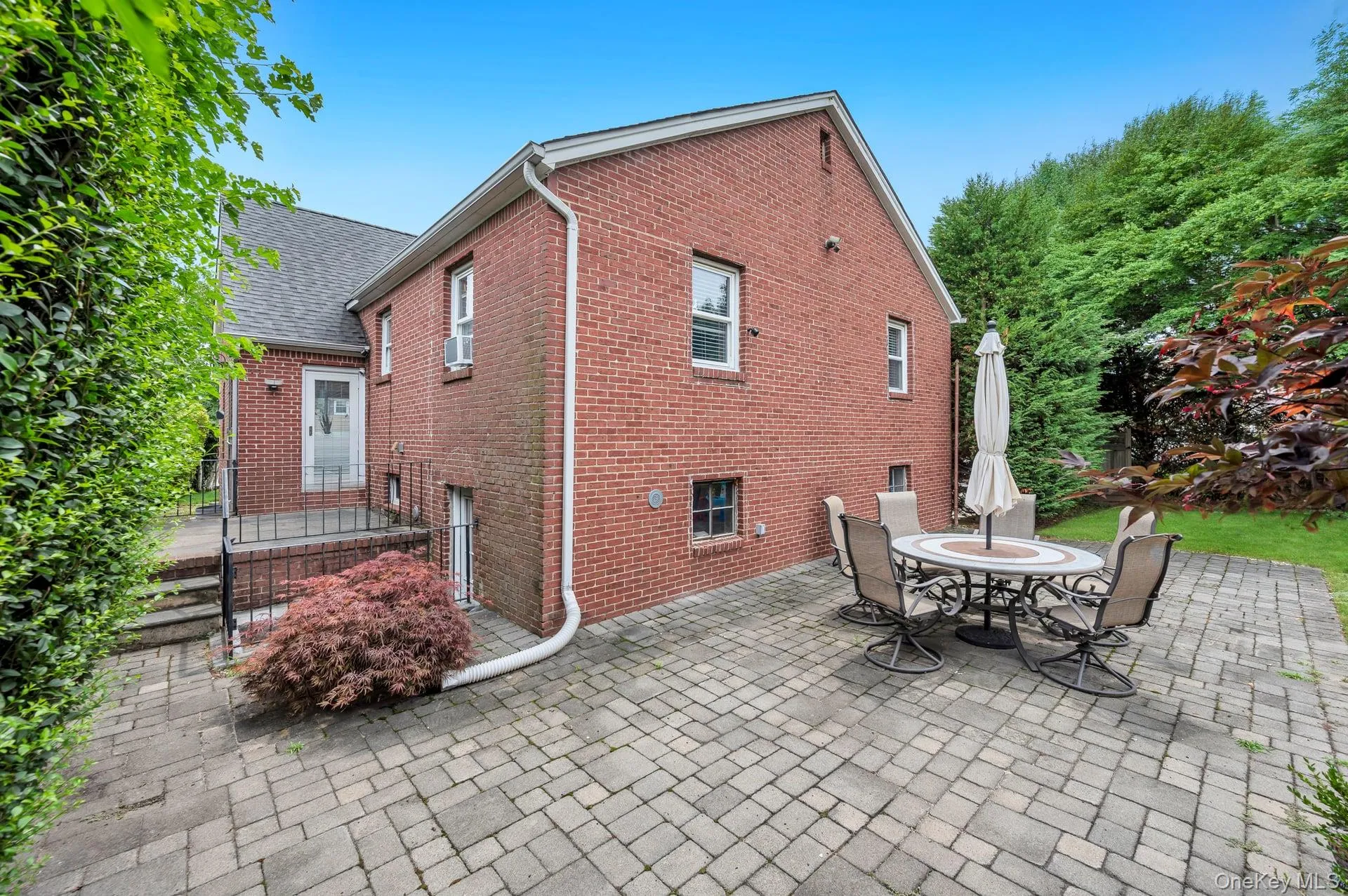 52 Yorktown Street, Hempstead, NY, 3 Bedrooms Bedrooms, 6 Rooms Rooms,2 BathroomsBathrooms,Residential,For Rent,Yorktown,0,1022219 52 Yorktown Street, Hempstead, NY, 3 Bedrooms Bedrooms, 6 Rooms Rooms,2 BathroomsBathrooms,Residential,For Rent,Yorktown,0,1022219