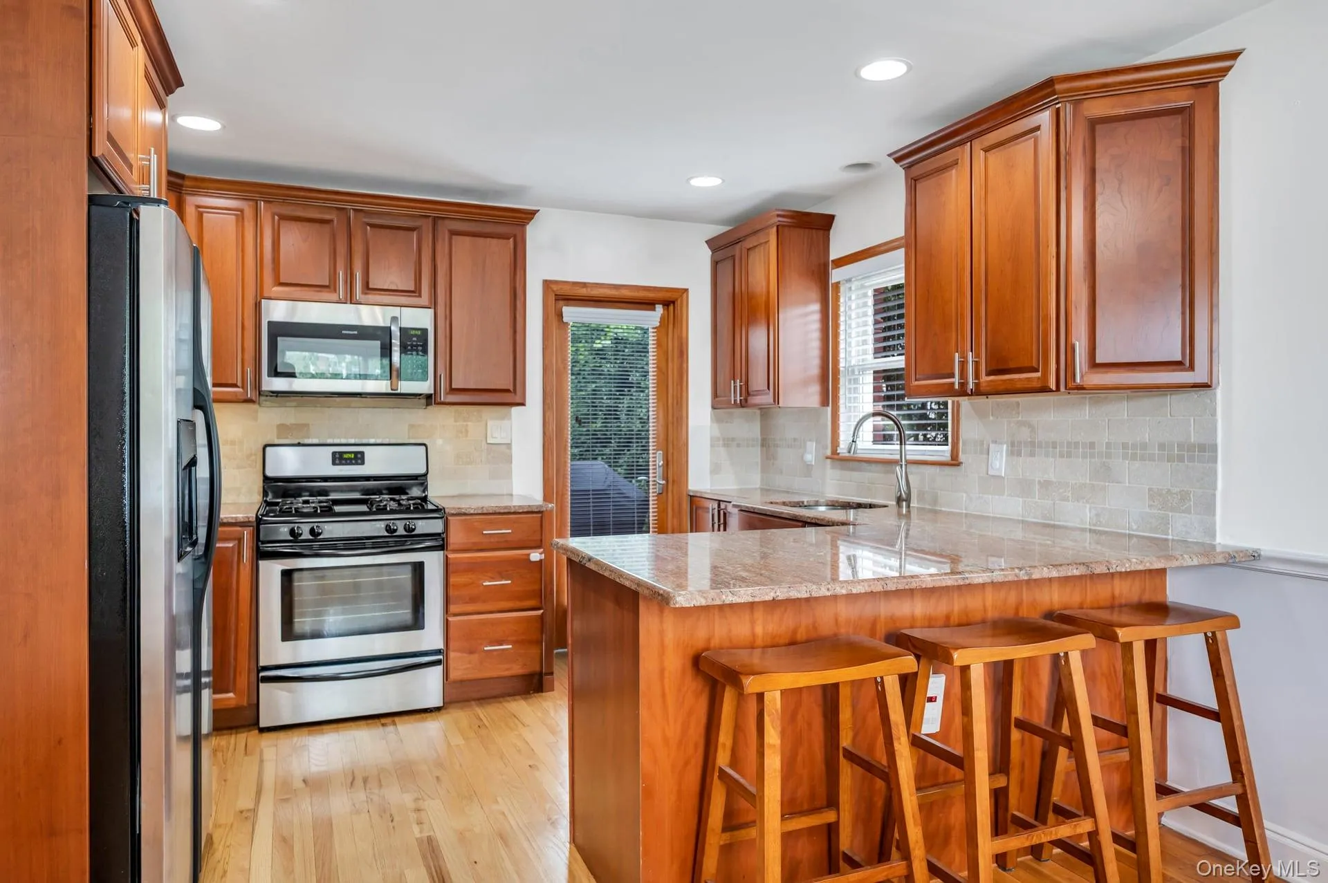 52 Yorktown Street, Hempstead, NY, 3 Bedrooms Bedrooms, 6 Rooms Rooms,2 BathroomsBathrooms,Residential,For Rent,Yorktown,0,1022219 52 Yorktown Street, Hempstead, NY, 3 Bedrooms Bedrooms, 6 Rooms Rooms,2 BathroomsBathrooms,Residential,For Rent,Yorktown,0,1022219